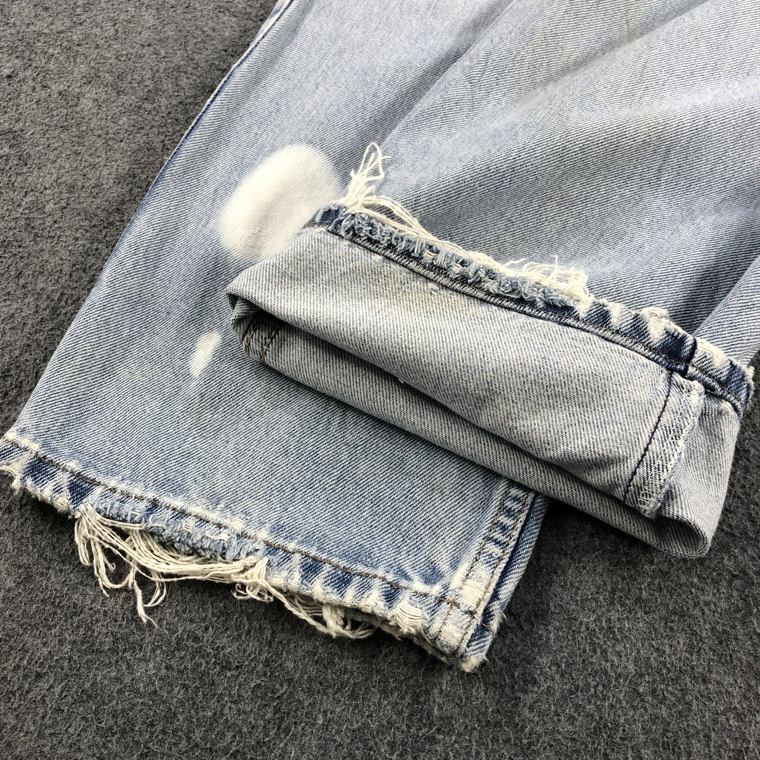 Levi's Vintage 90s Light Wash Levis 550 Jeans-J1622 Size US 33 - 7 Thumbnail