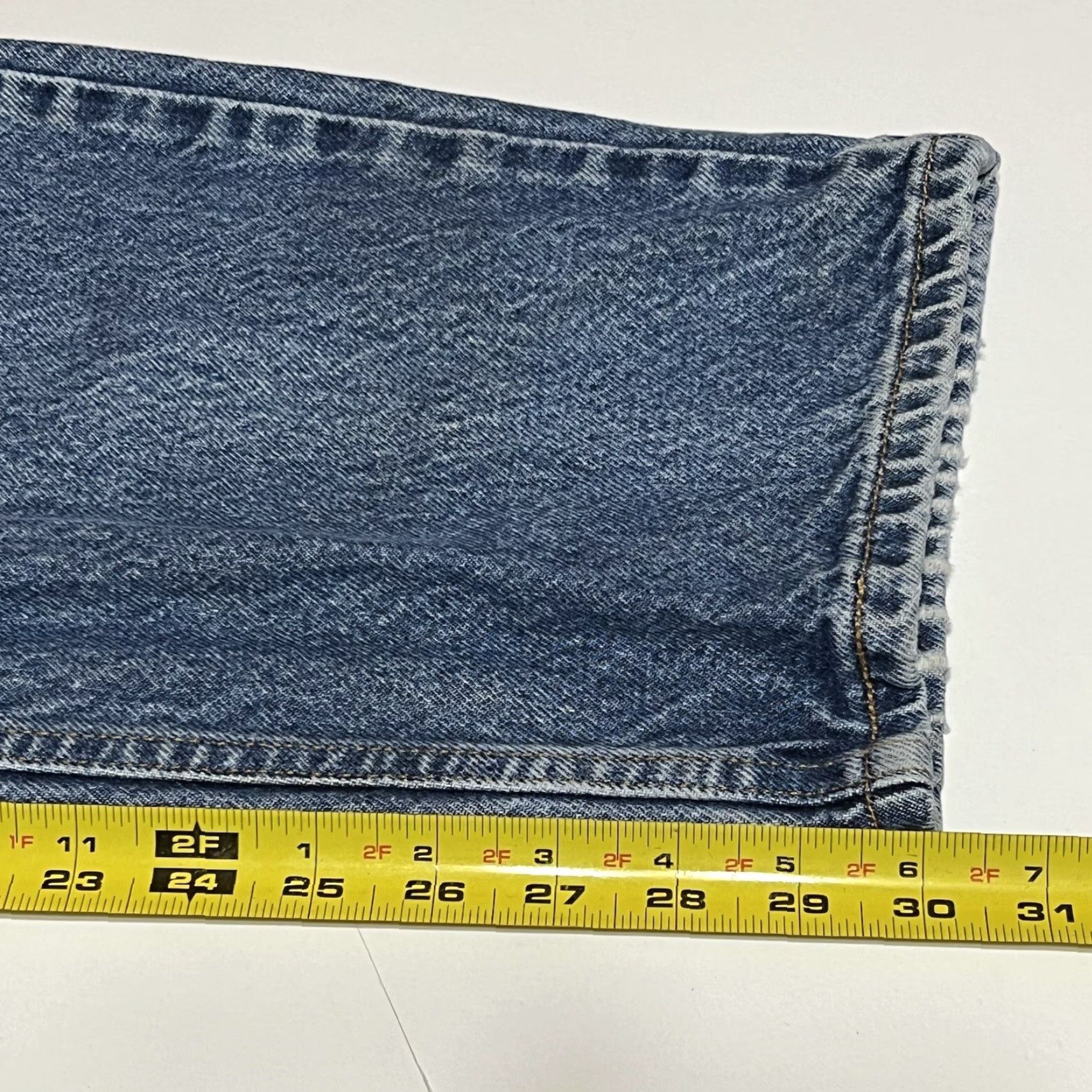 Levi's VINTAGE Levi’s 505 Regular Fit Jeans Blue Distressed 34x30 Straight Mens Denim 5-Pocket Belt Loops Mid Rise Size US 34 / EU 50 - 6 Thumbnail