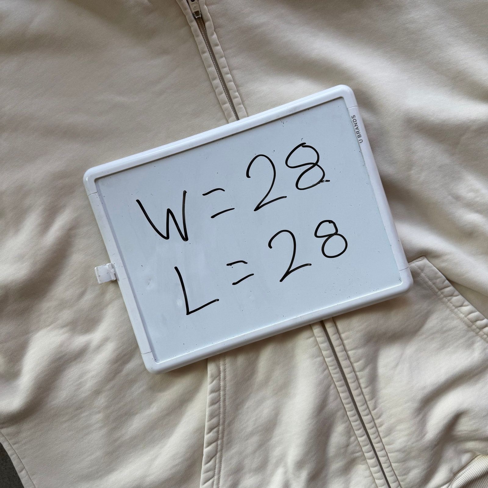 Balenciaga Balenciaga Black Spellout Logo Zipup Cream Size US M / EU 48-50 / 2 - 9 Thumbnail