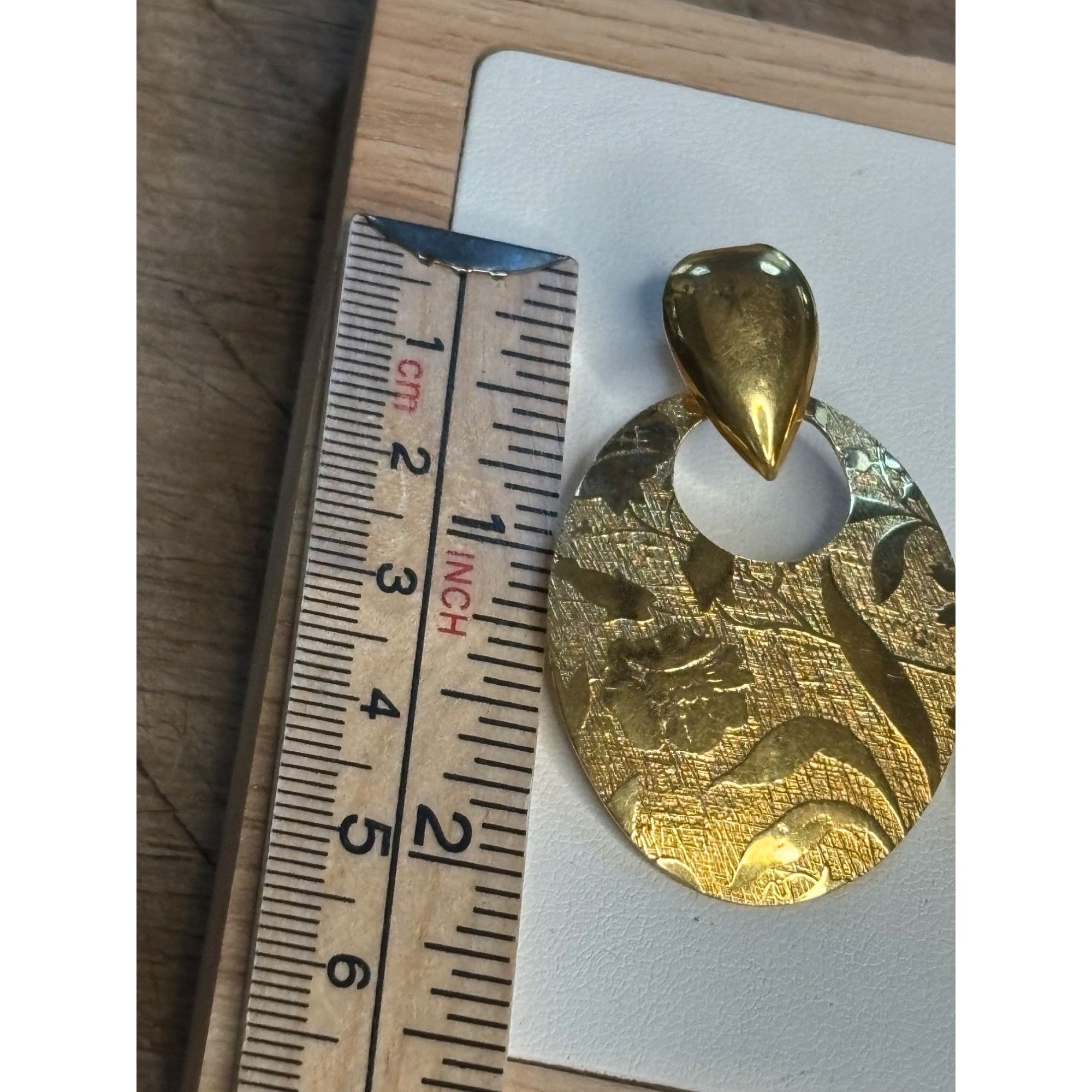 Other Elegant Teardrop Doorknocker Gold Tone Dangle Earrings Size ONE SIZE - 6 Thumbnail