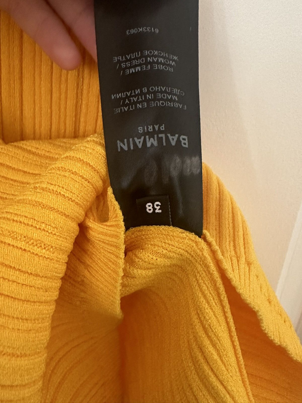 Balmain Brand New Balmain Yellow Cut-Out Knit Dress - Size 38 Size S / US 4 / IT 40 - 2 Thumbnail