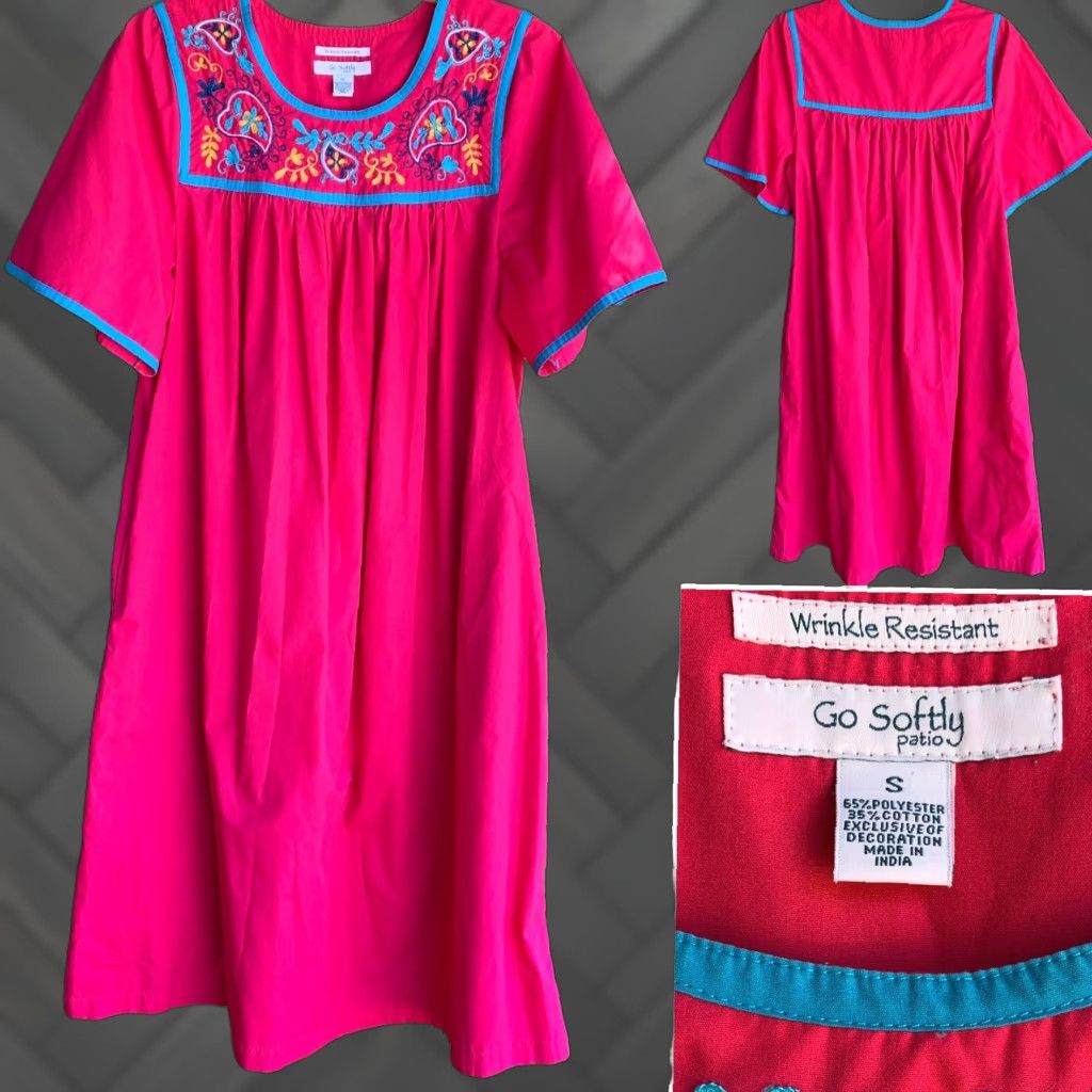 Vintage Go Softly Patio Dress Embroidered Hot Pink Muumuu Sz S Hippie Chic Boho Peasant Womens Size S / US 4 / IT 40 - 1 Thumbnail