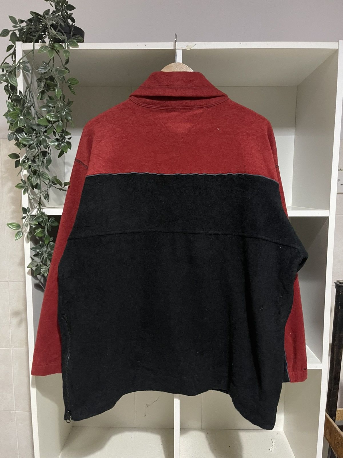 Tommy Hilfiger Vintage Tommy Hilfiger Fleece Size US L / EU 52-54 / 3 - 5 Thumbnail