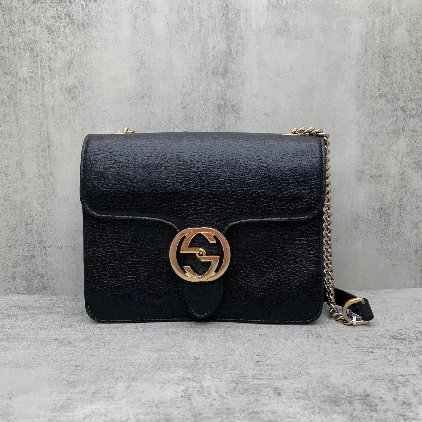 Gucci GUCCI Double G chain black messenger bag 9/10 Size ONE SIZE - 1 Thumbnail