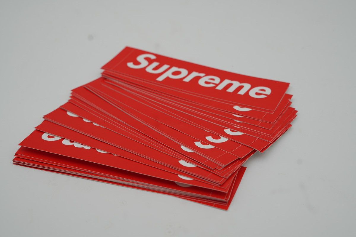 Designer × Supreme Supreme Box Logo Sticker Red Authentic Brand New (5pc) Size ONE SIZE - 4 Thumbnail