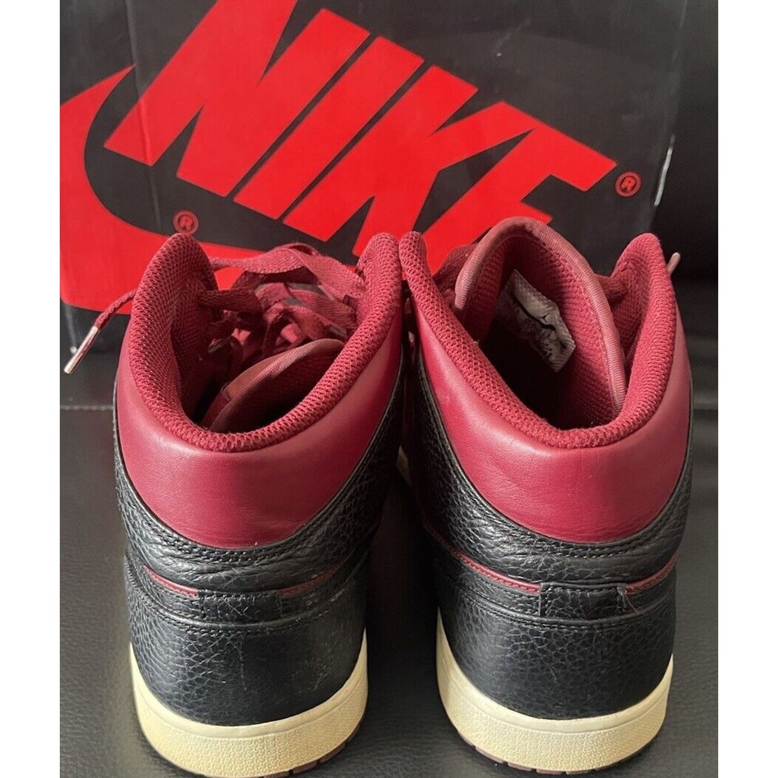 Nike Nike Air Jordan 1 Retro “Reverse Banned” 554724-601 Men 11.5 Size US 10.5 / EU 43-44 - 5 Thumbnail