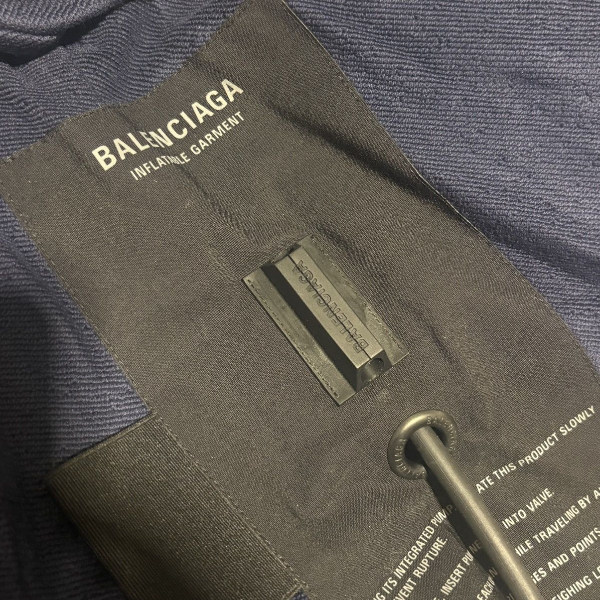 Balenciaga BALENCIAGA Logo-Print Zip-Up Insulated Hoodie Size US S / EU 44-46 / 1 - 10 Thumbnail