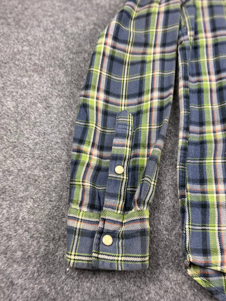Japanese Brand vintage uniqlo shadow plaid western flannel shirt Size US M / EU 48-50 / 2 - 5 Thumbnail