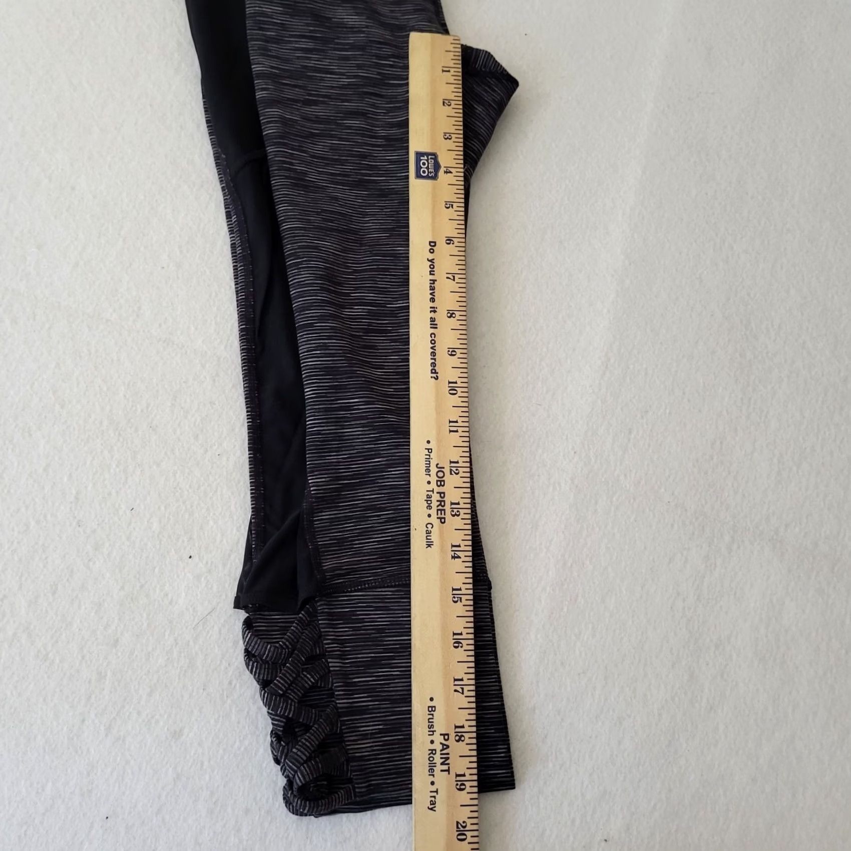 Athleta Athleta Mind over Mat Capri Legging Size S Women's Size 28" / US 6 / IT 42 - 5 Thumbnail