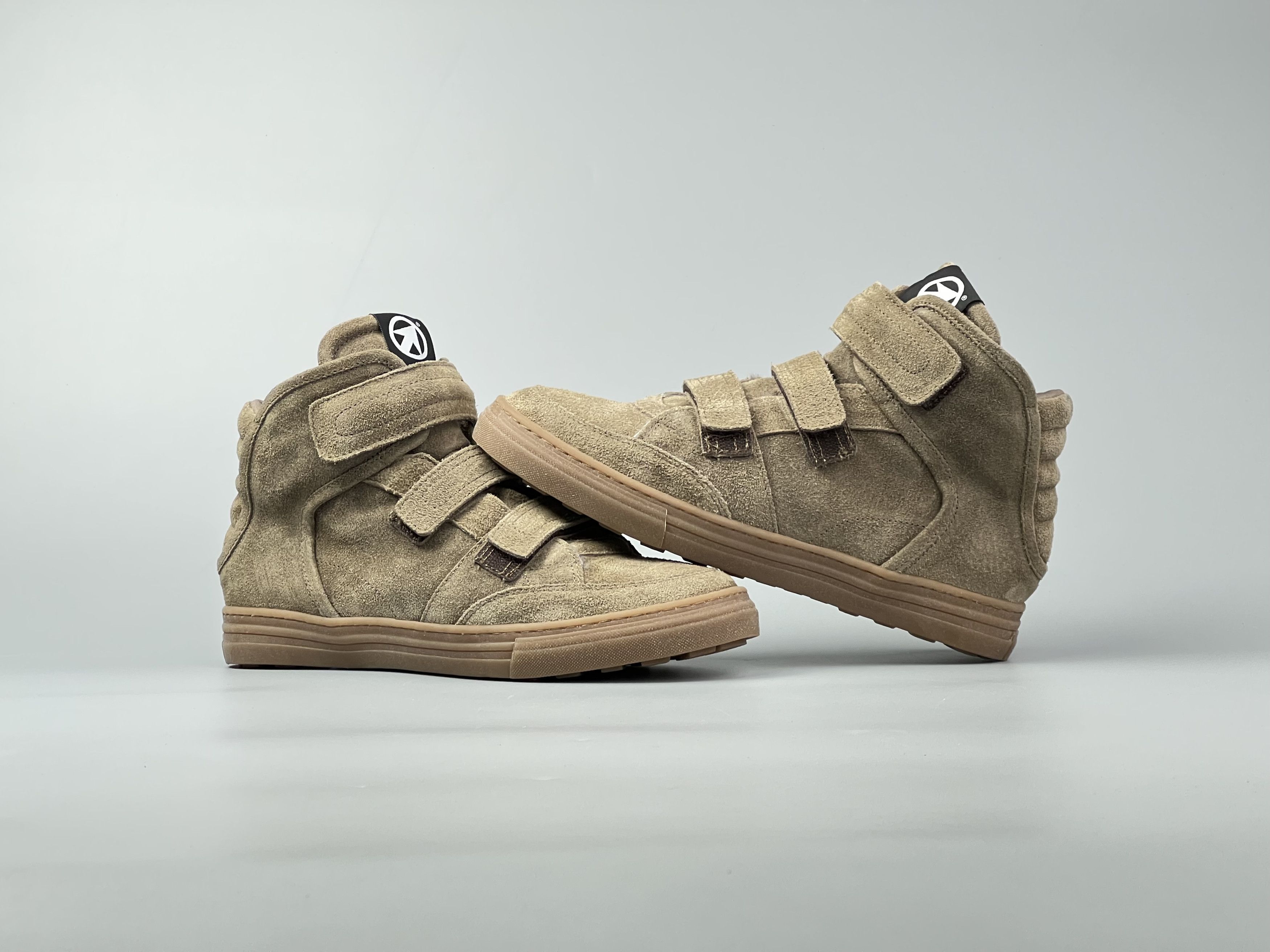 Designer × Japanese Brand Momino Women's Hi-Top Insulation Suede Sneakers Size 37 Size US 6 / IT 36 - 6 Thumbnail