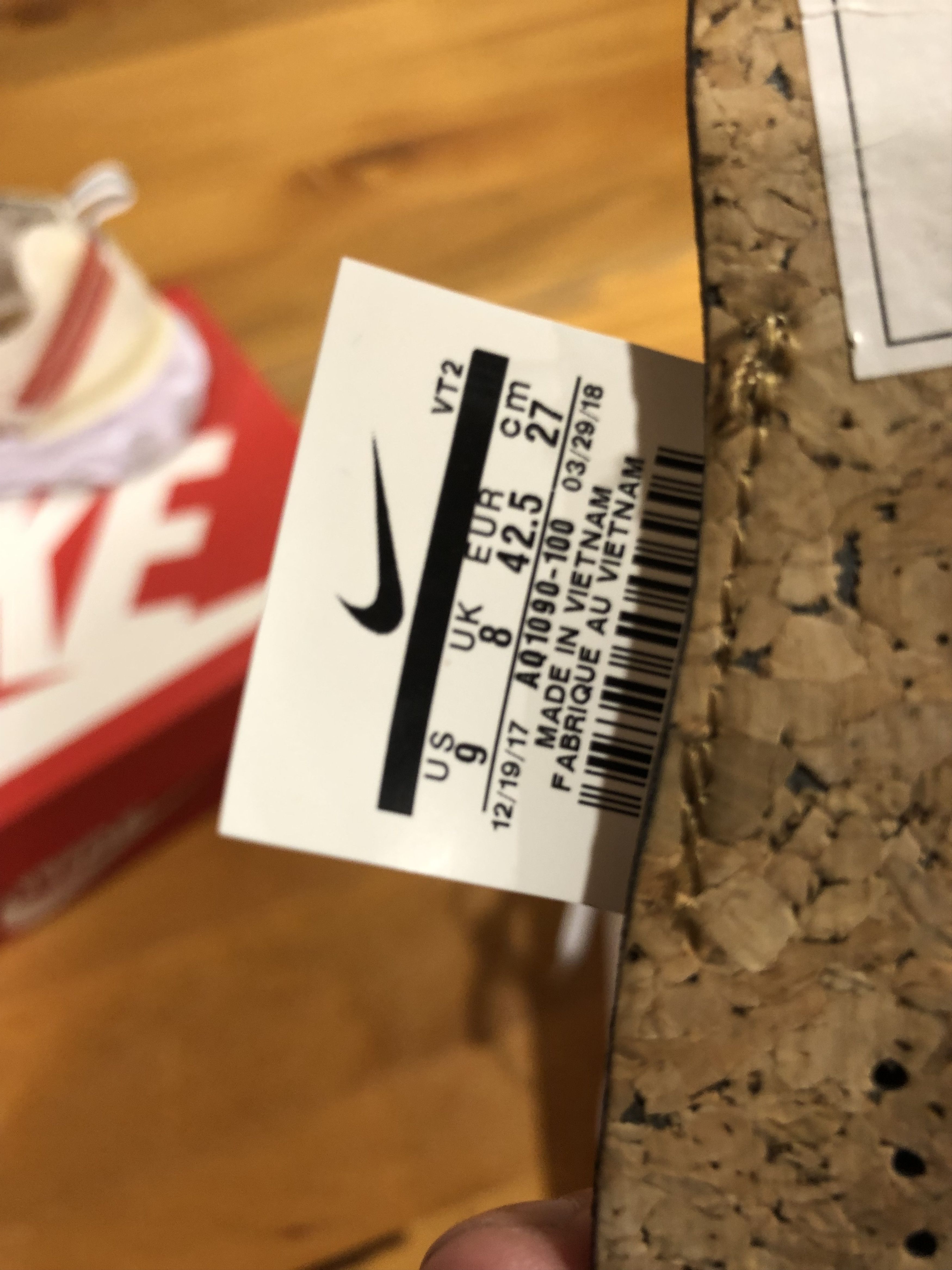 Nike Nike React Element 87 Light Bone - Size 9 Size US 9 / EU 42 - 5 Thumbnail