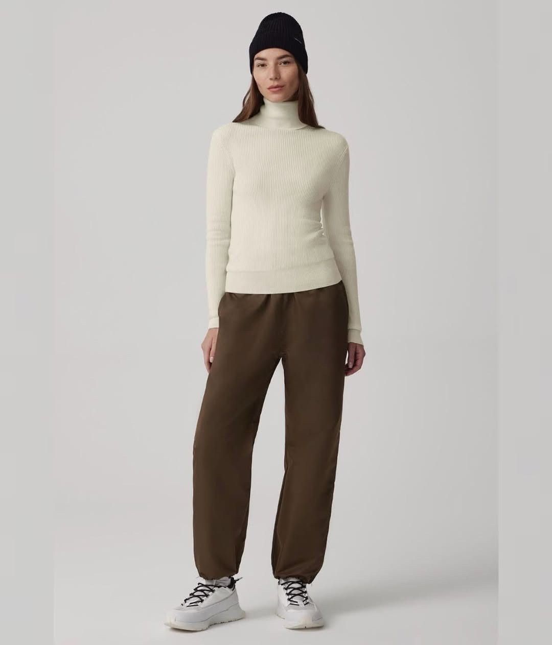 Canada Goose Canada Goose Georgian Slim Northstar White Slim Turtleneck Size M / US 6-8 / IT 42-44 - 3 Thumbnail