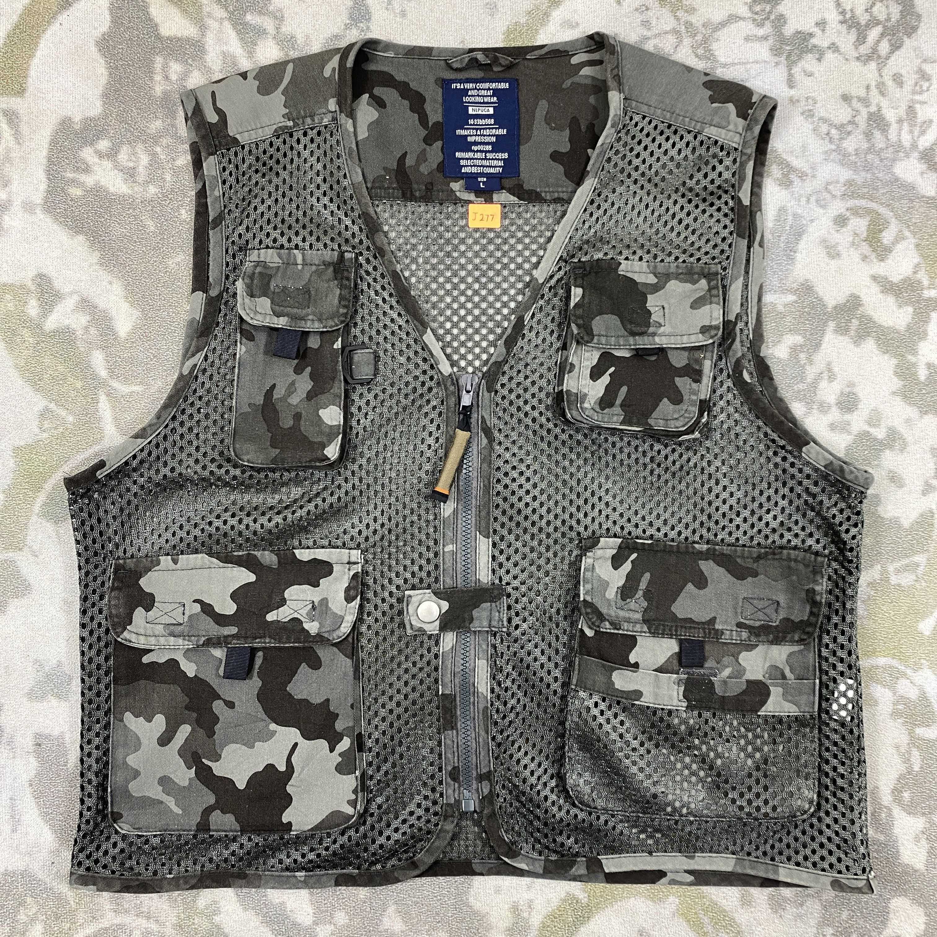 Japanese Brand Vintage Japanese Brand Nepuca Oudoor Camo Vest- J277 Size US XS / EU 42 / 0 - 1 Thumbnail