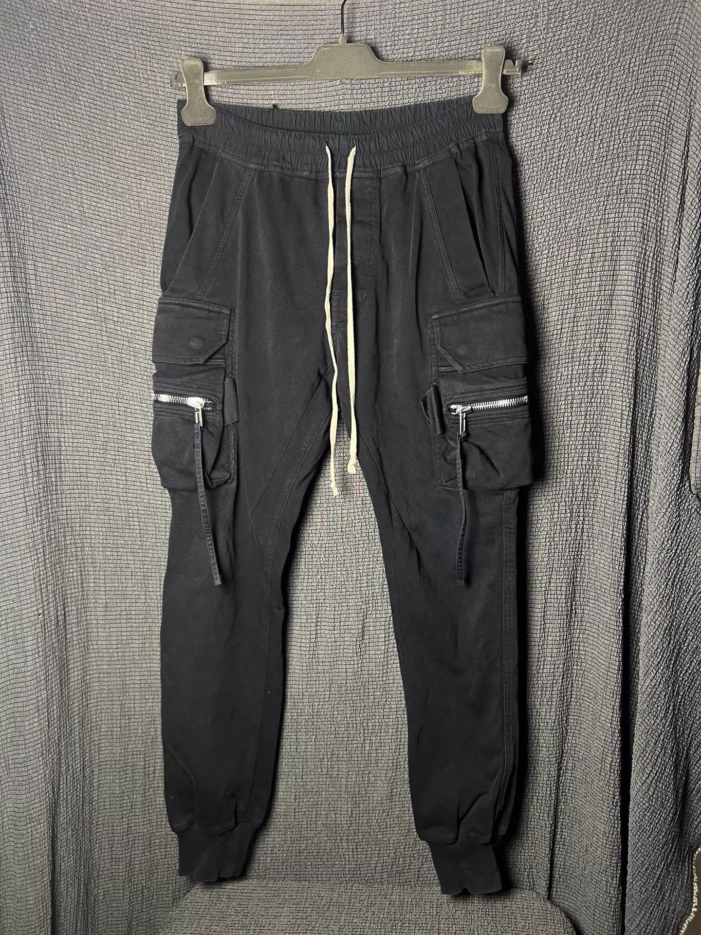 Rick Owens Black Cargo Pants with Drawstring and Zip Pockets Size 34 Size US 34 / EU 50 - 1 Thumbnail