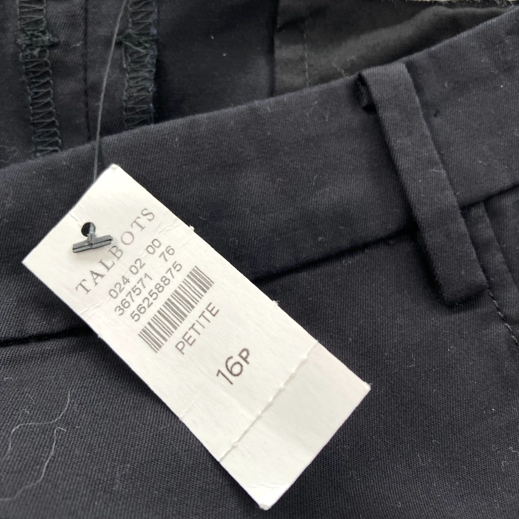 Talbots Talbots Skimmer Women's 16P Petite Black Stretch Fabric Slim Leg Cropped Size 26" / US 2 / IT 38 - 4 Thumbnail