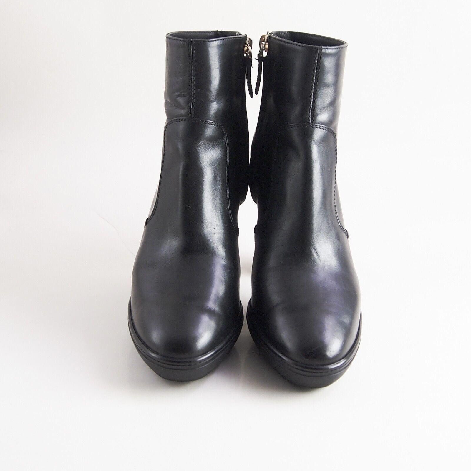 Tod's TOD's Booties Ankle Boots Black Leather US 37.5 EU 7.5 Size US 7.5 / IT 37.5 - 3 Thumbnail