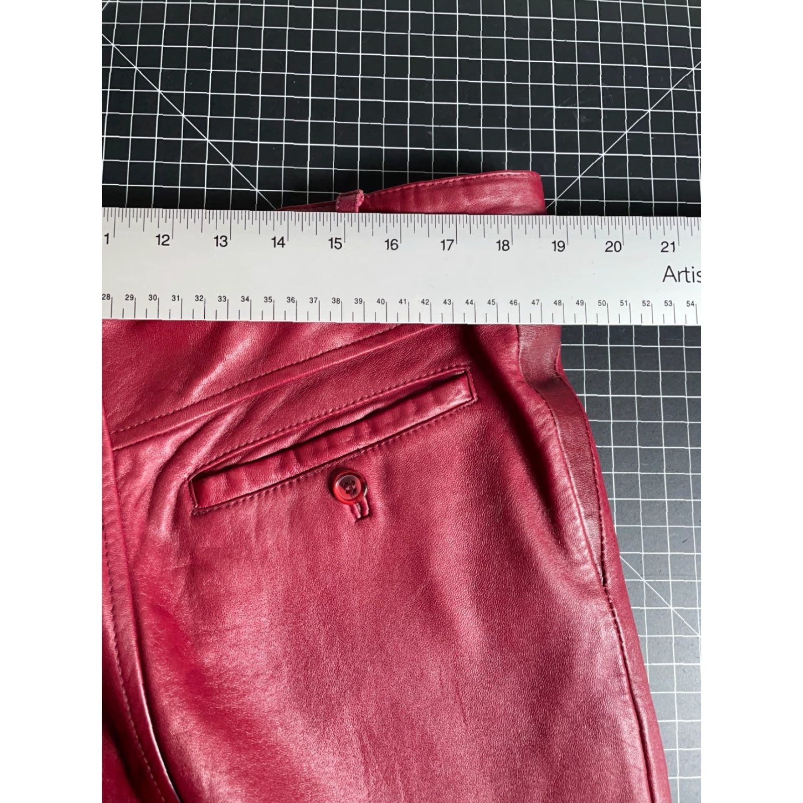 Vintage VINTAGE Saxony Leather Pants Men’s 36 x 29 Red Pleated Zip Up Biker 90s Size US 36 / EU 52 - 5 Thumbnail