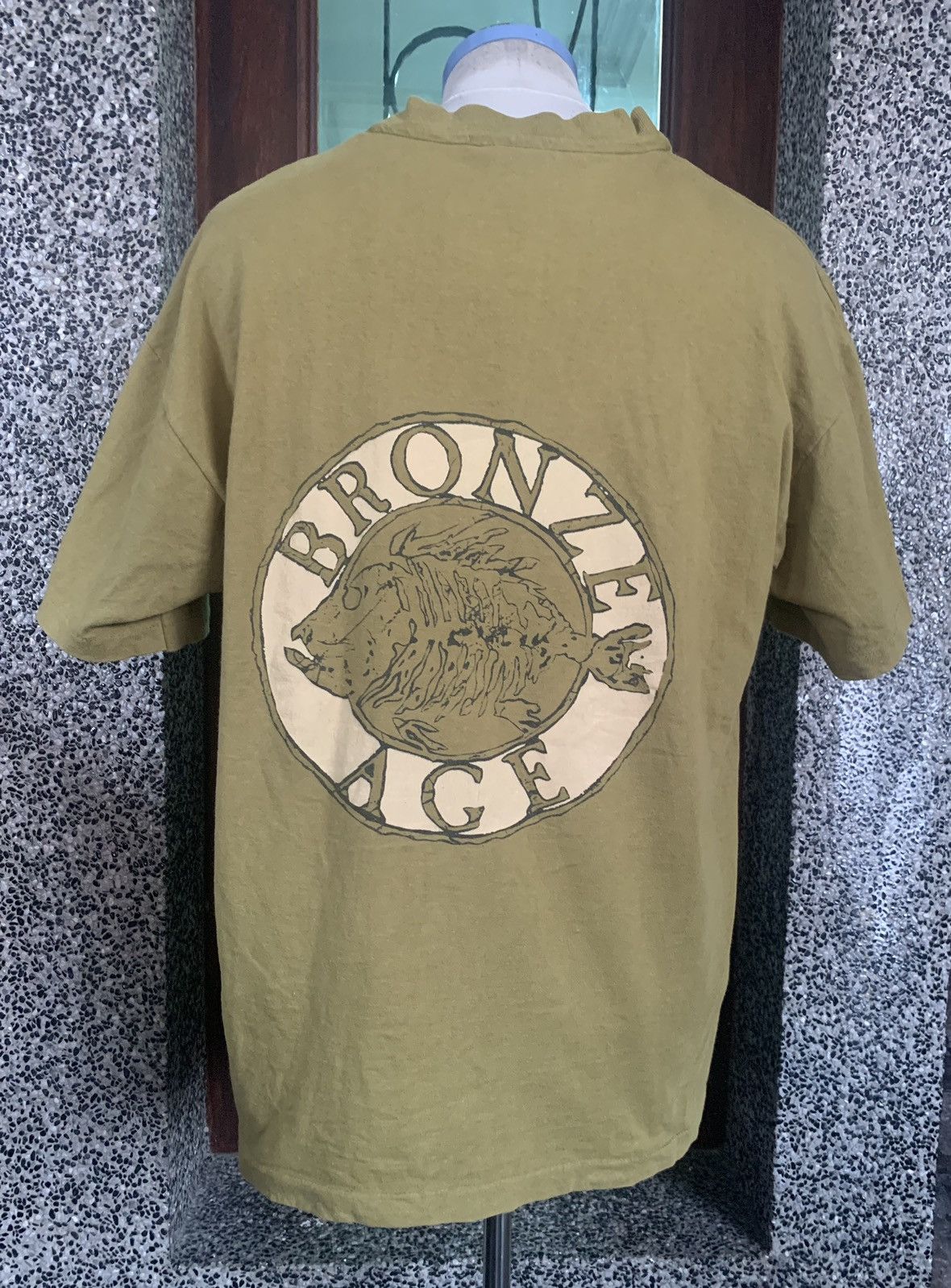 Vintage Vintage 90s Bronze Age Venice Skateboards T shirt Size US L / EU 52-54 / 3 - 1 Thumbnail