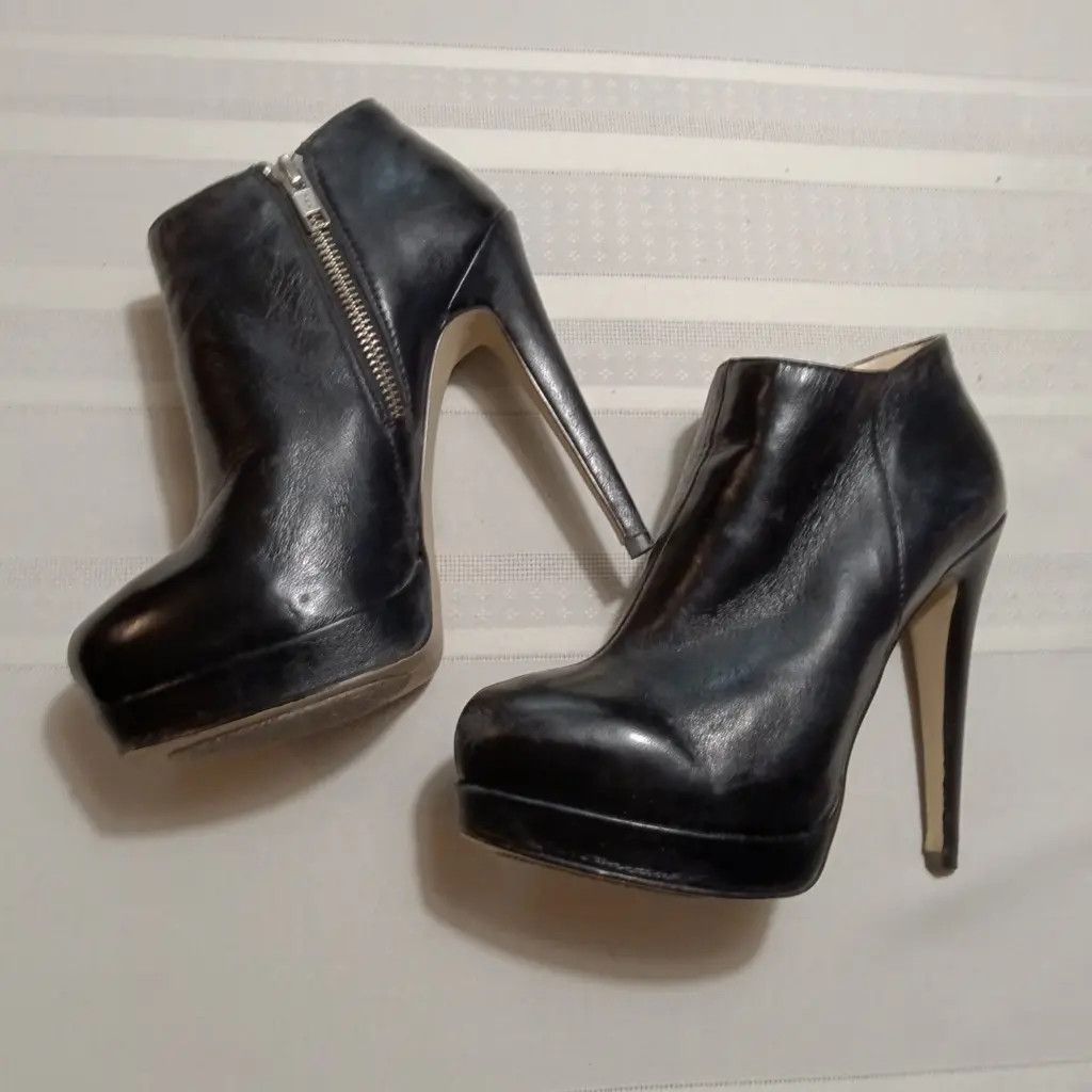 Boston Proper Boston Proper Leather Ankle Boots - Size 6 US Size US 6 / IT 36 - 6 Thumbnail