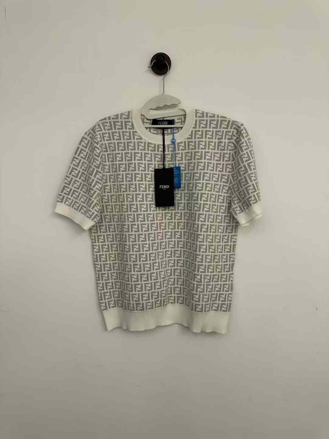 Fendi Fendi All-Over Logo Knit Short Sleeve Size US S / EU 44-46 / 1 - 1 Thumbnail