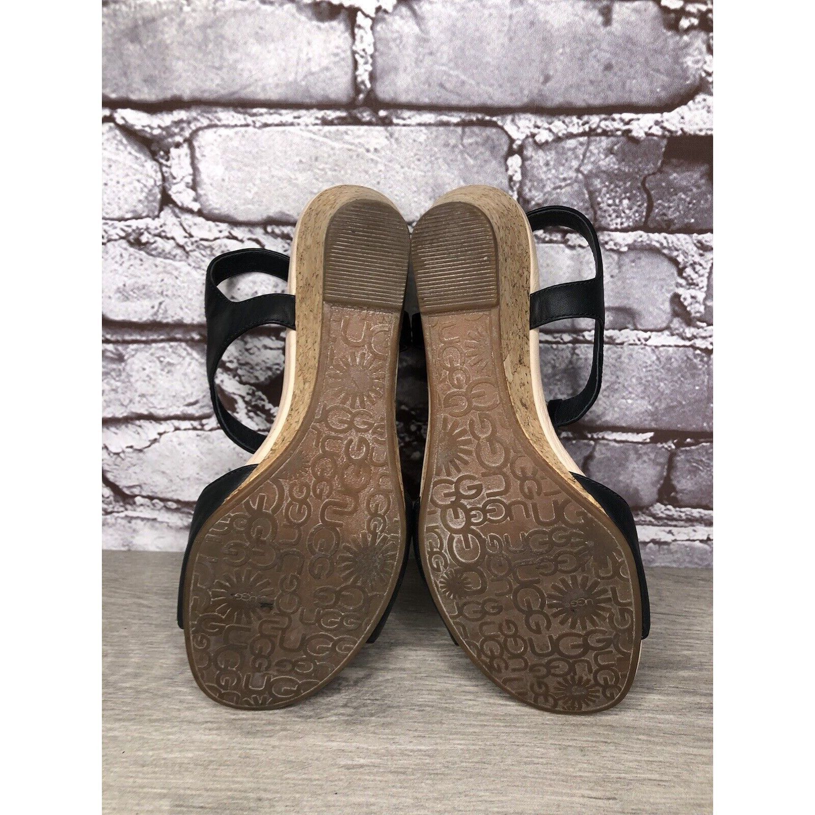 Ugg UGG Black Leather Casual Cork Wedge Ankle Strap Sandals Wome Size US 7 / IT 37 - 12 Thumbnail