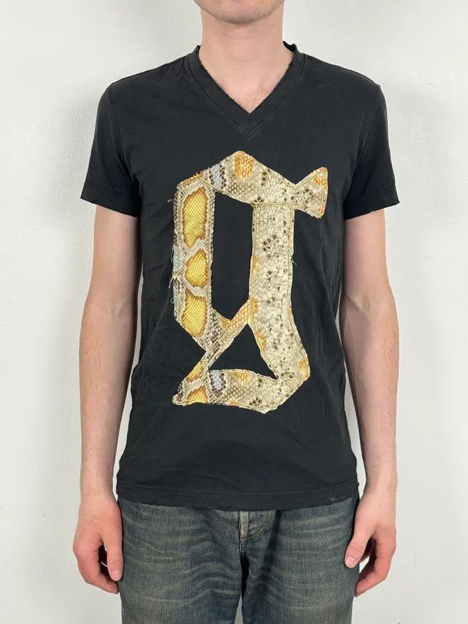 John Galliano John Galliano V Neck Snakeskin Effect G T-Shirt Size US M / EU 48-50 / 2 - 2 Thumbnail