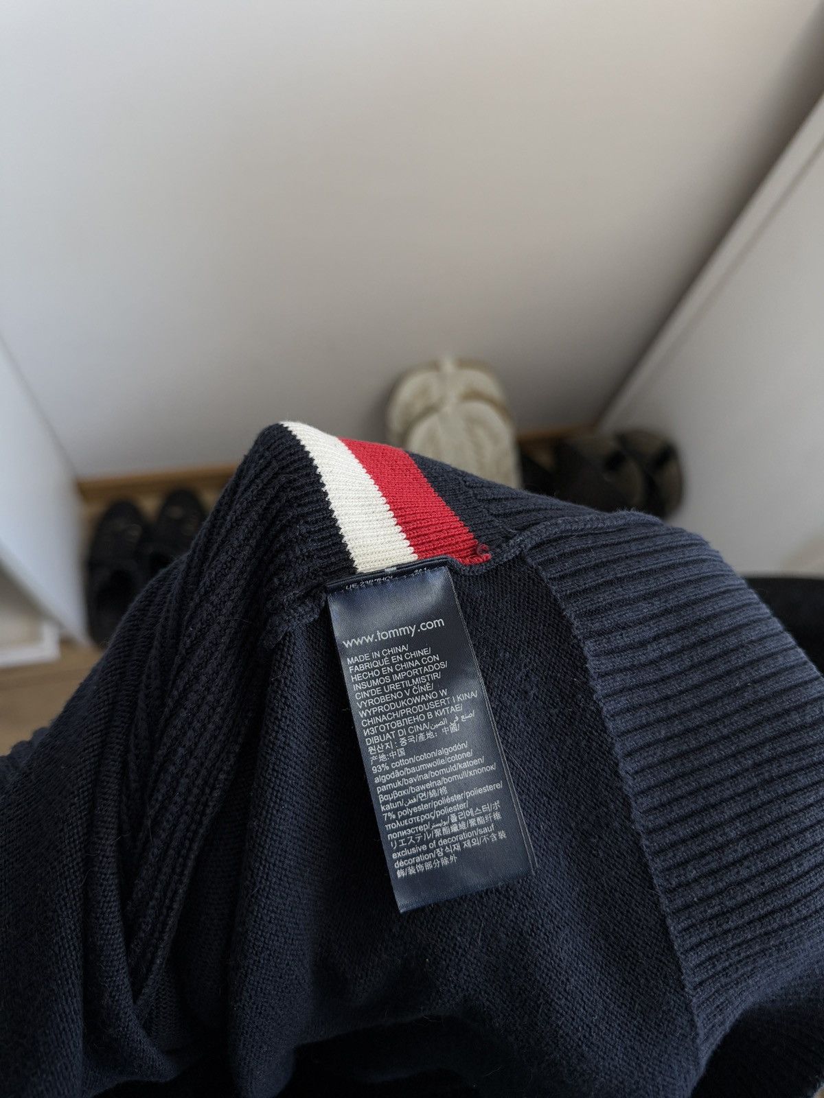 Designer × Tommy Hilfiger VIntage y2k Tommy Hilfiger small logo zip sweater L old money Size US L / EU 52-54 / 3 - 5 Thumbnail