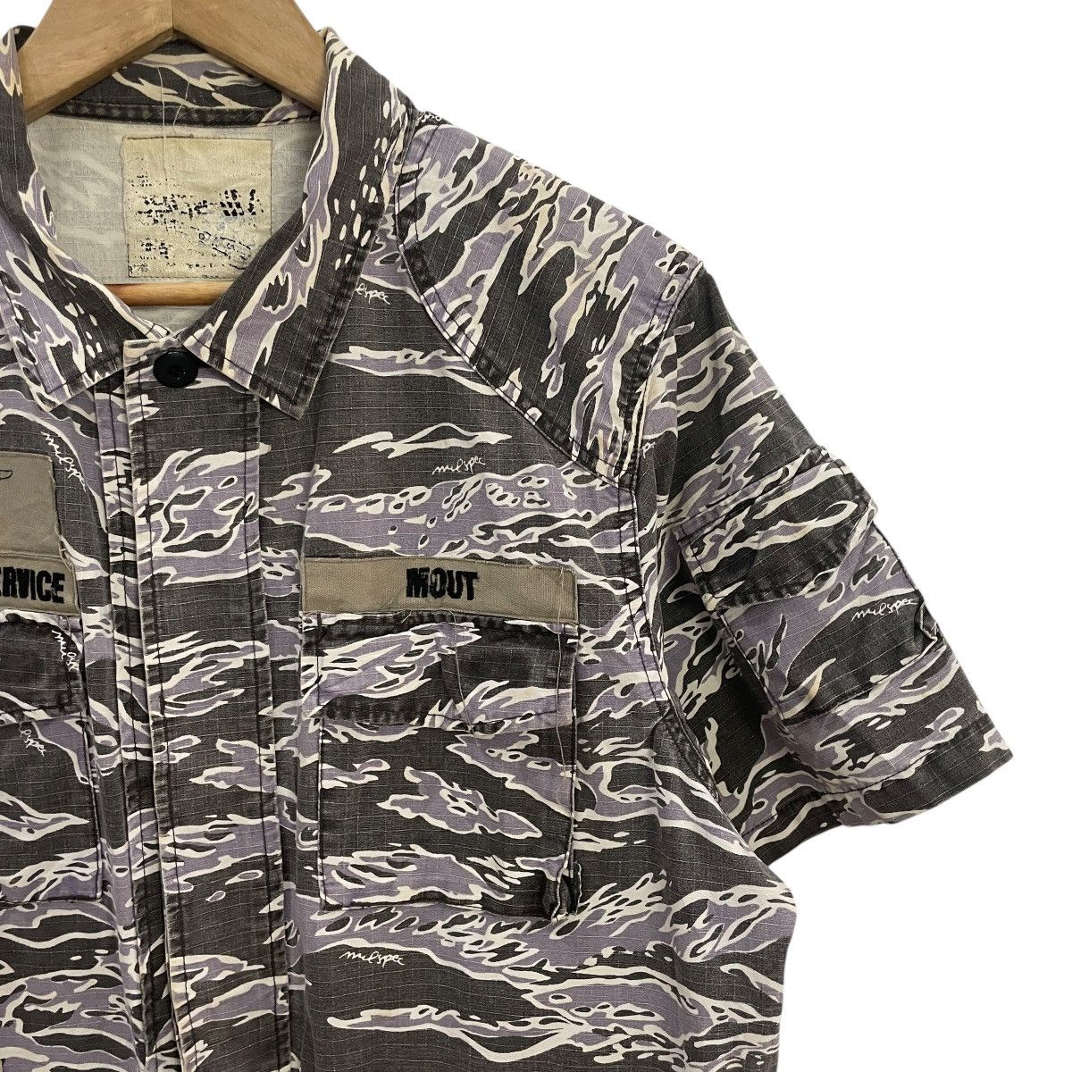 Wtaps Vintage Wtaps Camorflage Collection Button Ups T-shirt Size US L / EU 52-54 / 3 - 3 Thumbnail