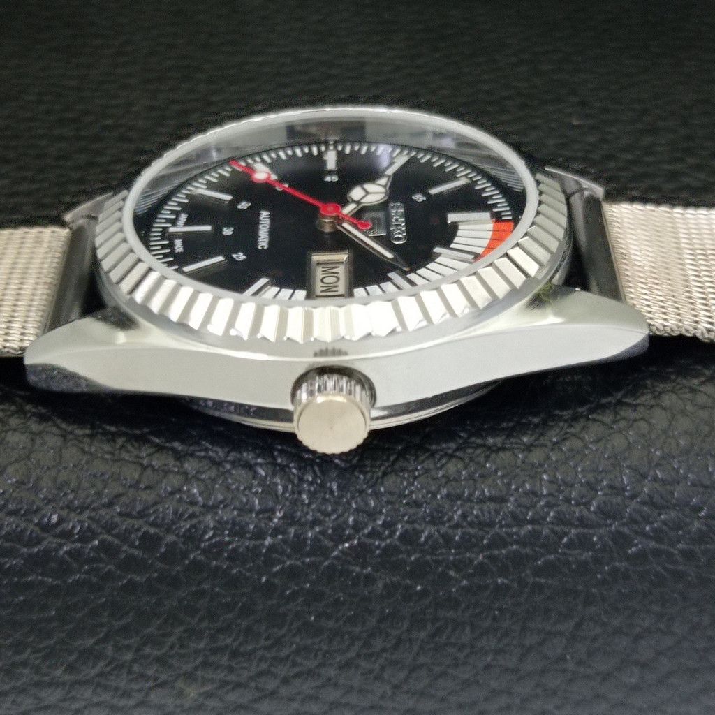 Seiko REFURBISHED VINTAGE SEIKO 5 AUTO JAPAN MENS WATCH a440678 Size 38 - 4 Thumbnail
