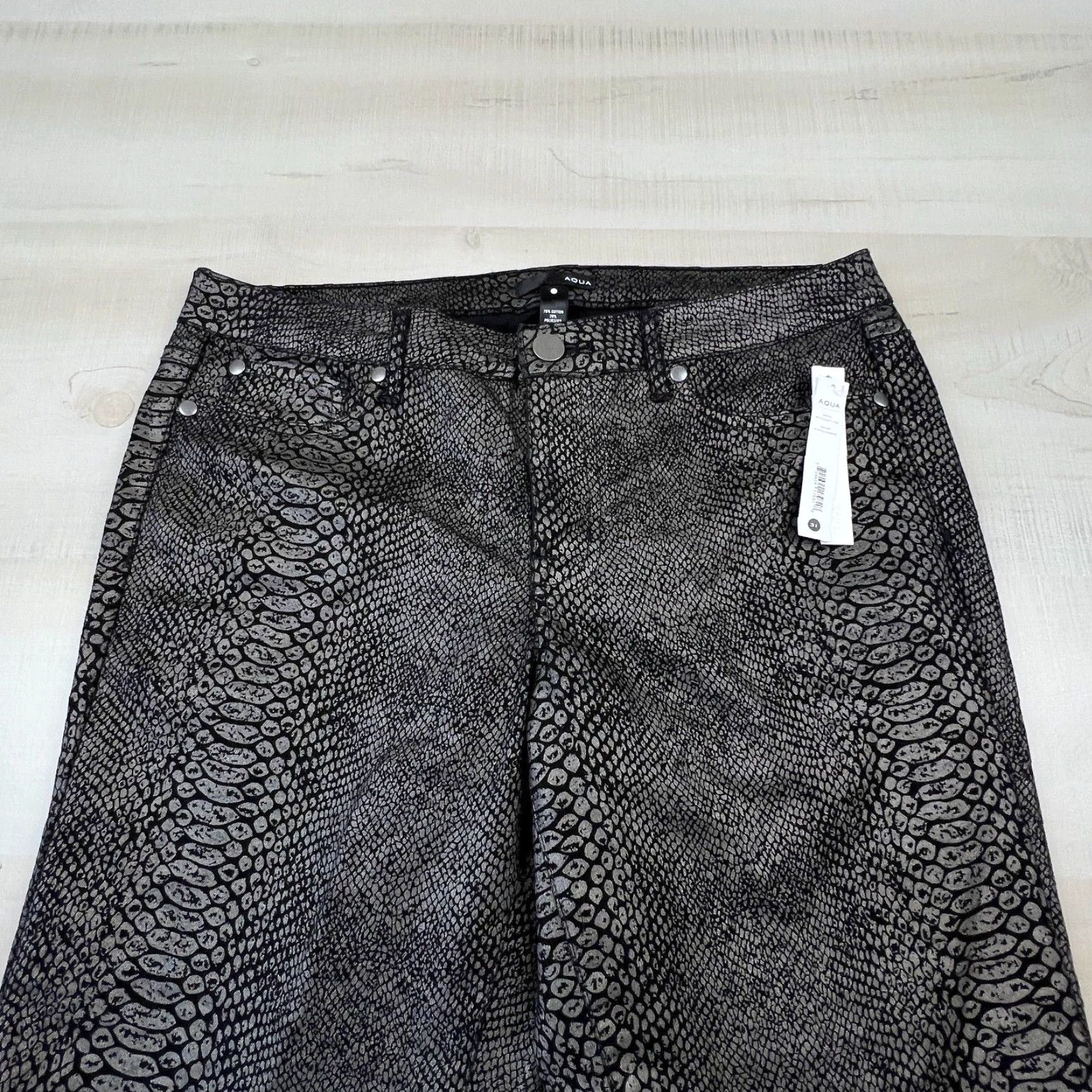 AQUA Aqua Rock Me Womens Skinny Jeans Black Snakeskin Denim Size 31 Waist 32 in Size 24" / US 00 / IT 34 - 2 Thumbnail