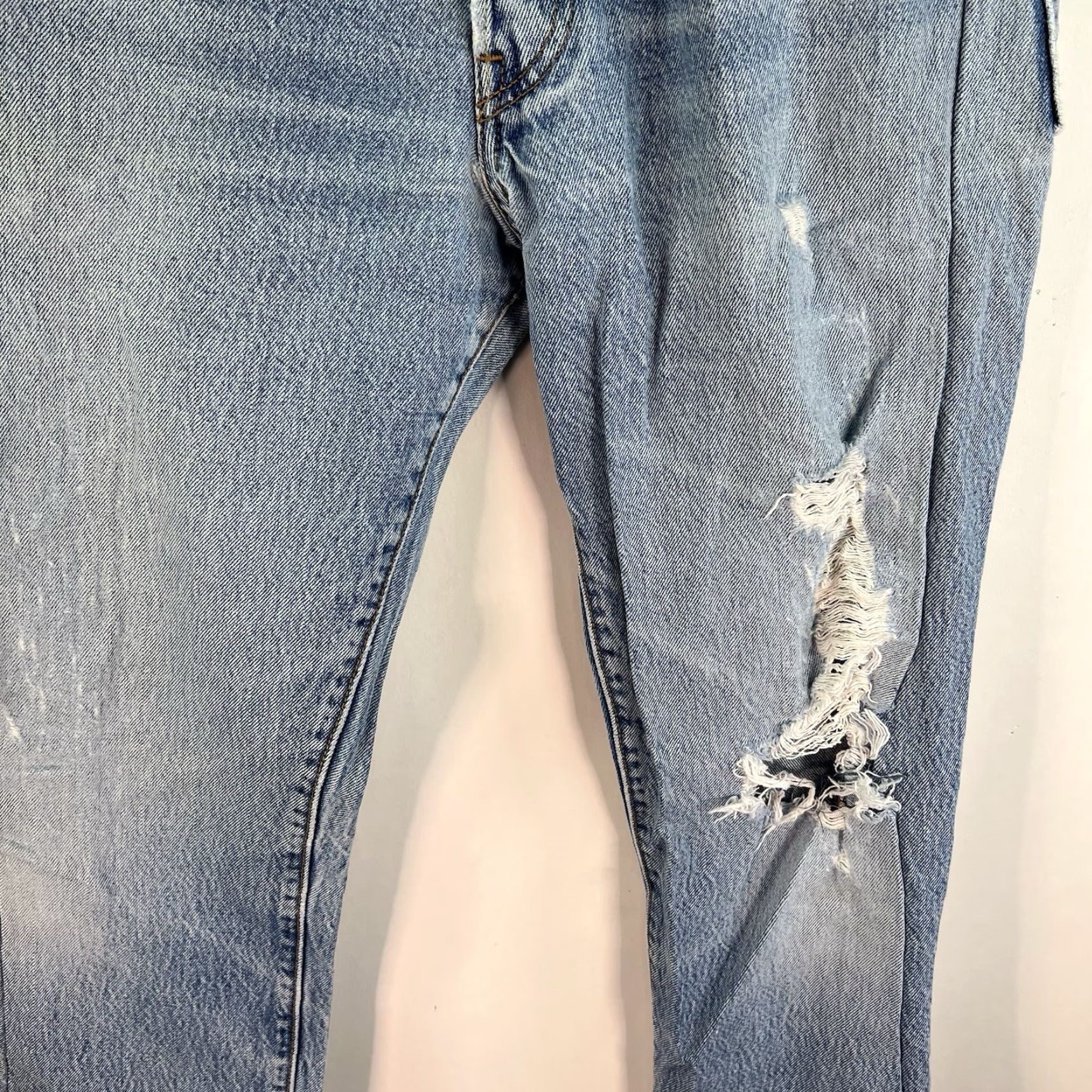 Levi's VTG Levi's 501 Jeans Denim Distressed Straight Size 34 X 35 Blue Men Regular 90s Theme Size US 34 / EU 50 - 3 Thumbnail