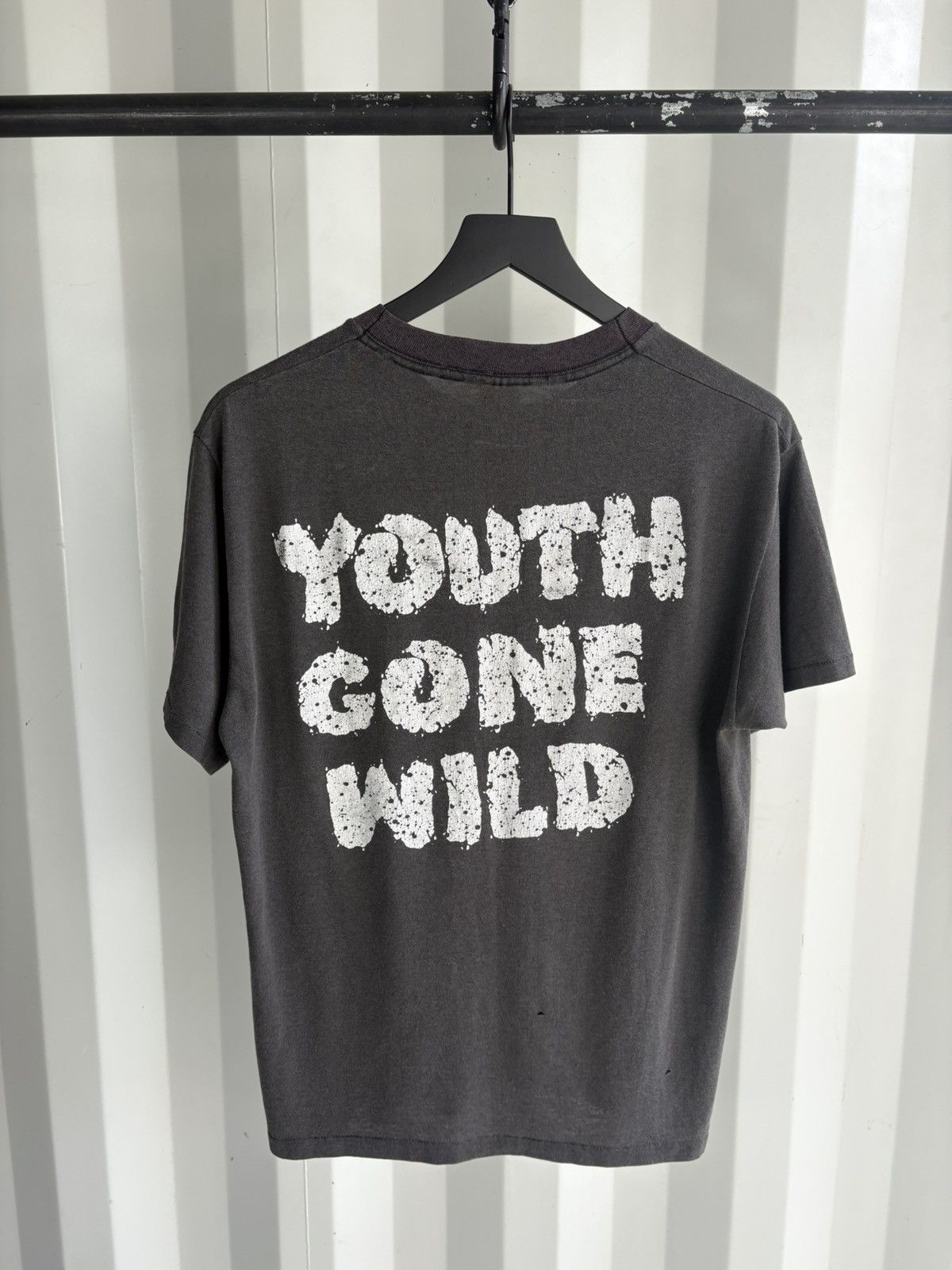 Band Tees Vintage Skid Row Youth Wild Faded Distressed Shirt Grunge Size US M / EU 48-50 / 2 - 1 Thumbnail