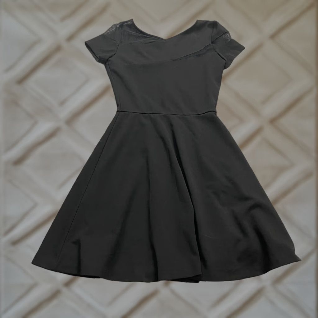 AQUA Aqua A-Line Dress Womens Small Black Short Sleeve Knee Length Size 28" / US 6 / IT 42 - 1 Thumbnail
