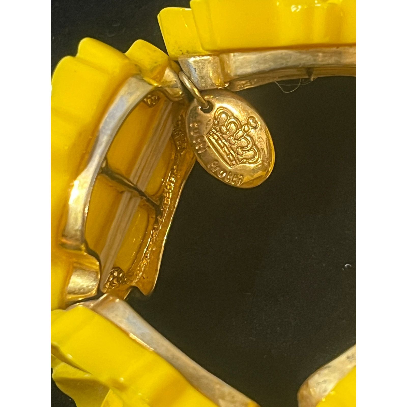 Fruition Vintage Tutti Fruiti Yellow Rose Stretch Bracelet Size ONE SIZE - 1 Thumbnail