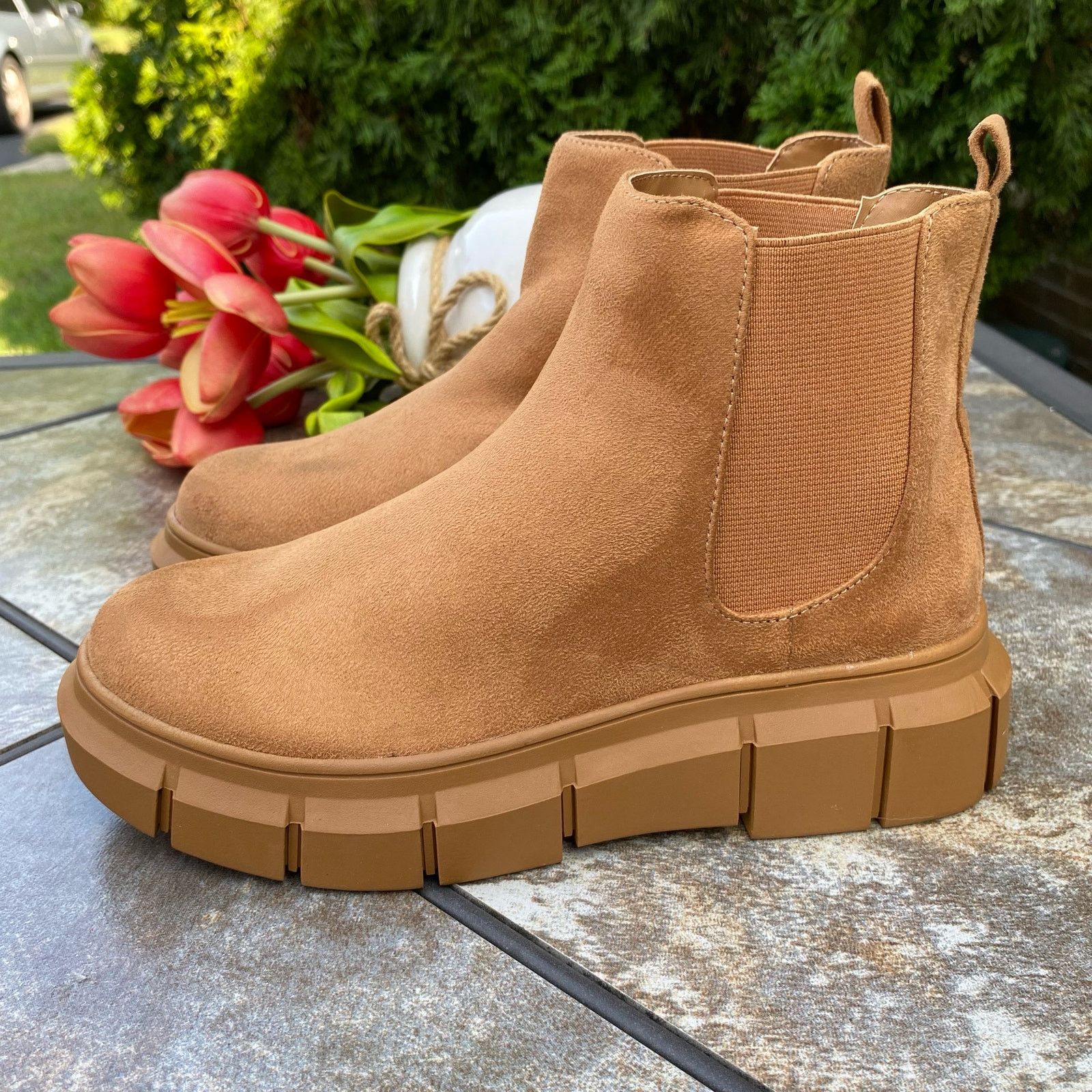 BP. NEW BP Tan Niya Lug Sole Chelsea Boot Size 6 Size US 6 / IT 36 - 1 Thumbnail