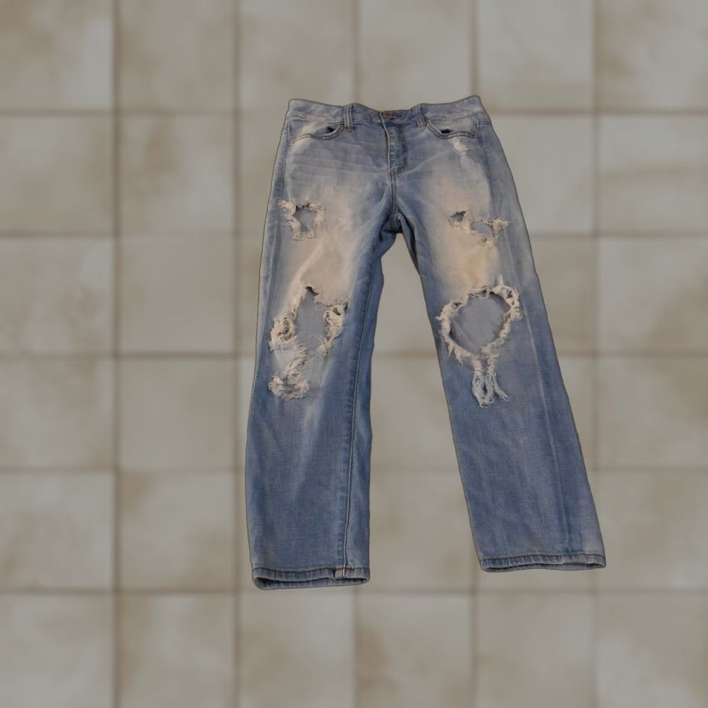 Vintage VINTAGE? No. American Eagle Jeans Womens 8 Blue Hi-Rise Jegging Crop Distressed Super Stretch Pockets Zip Fly Size 30" / US 8 / IT 44 - 1 Thumbnail