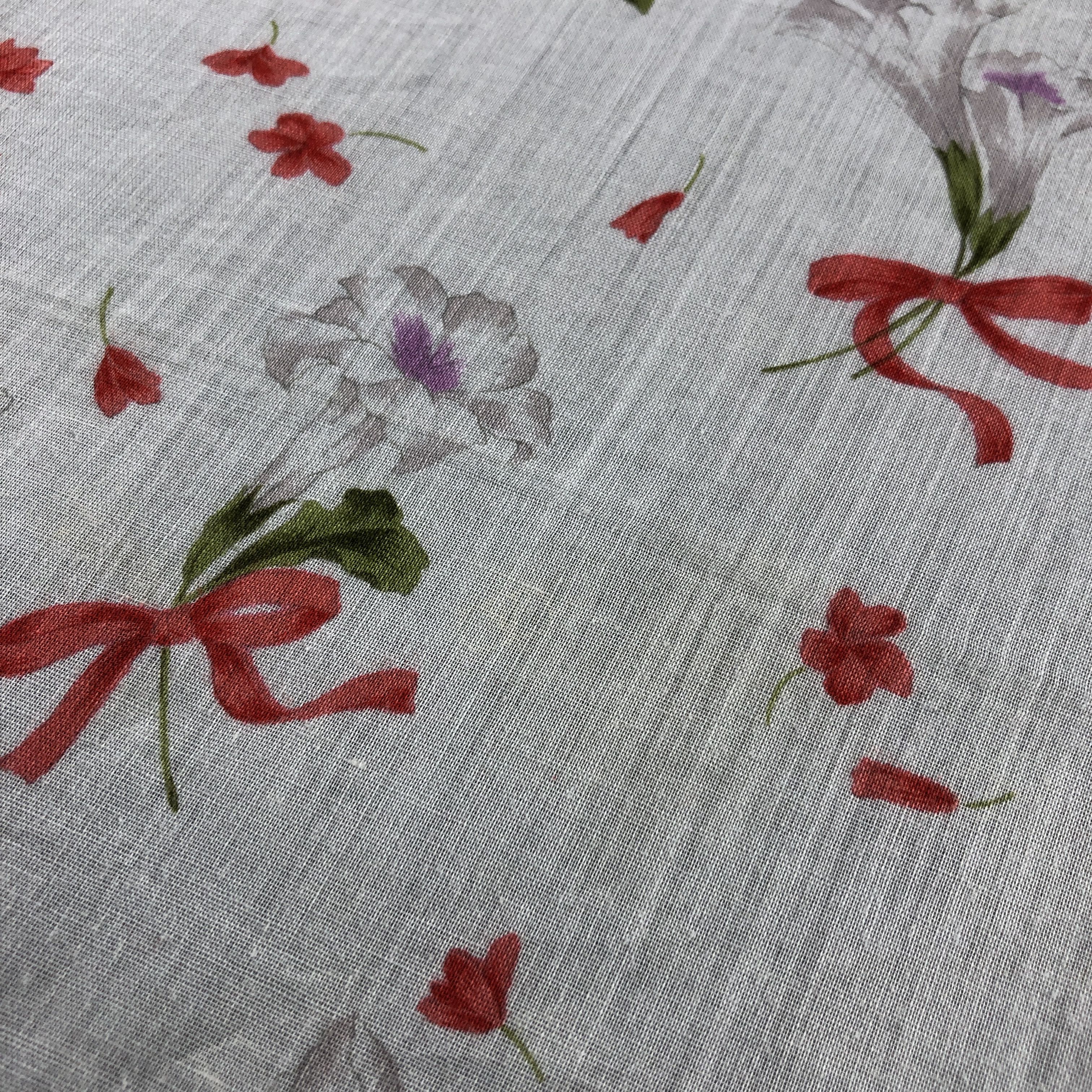 Vintage Valentino Garavani Handkerchief Neckerchief Bandana H2667 Size ONE SIZE - 6 Thumbnail