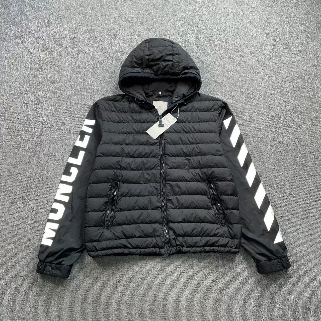 Moncler Moncler x Off-White 3M Reflective Arrow Hooded Jacket Size US XXL / EU 58 / 5 - 2 Thumbnail