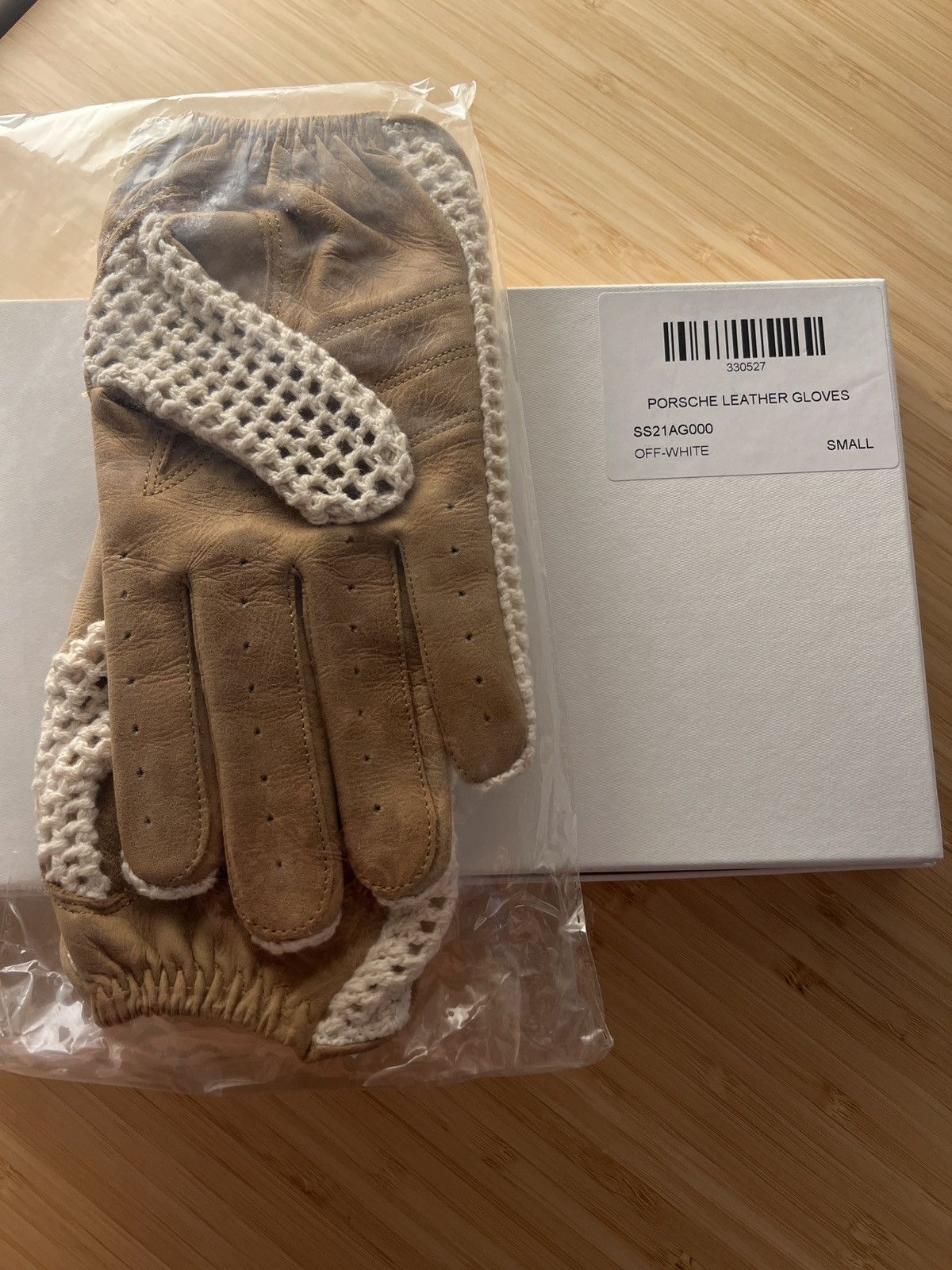 Aime Leon Dore × Porsche Design Aime Leon Dore Super Carrera Leather Gloves Size ONE SIZE - 5 Thumbnail