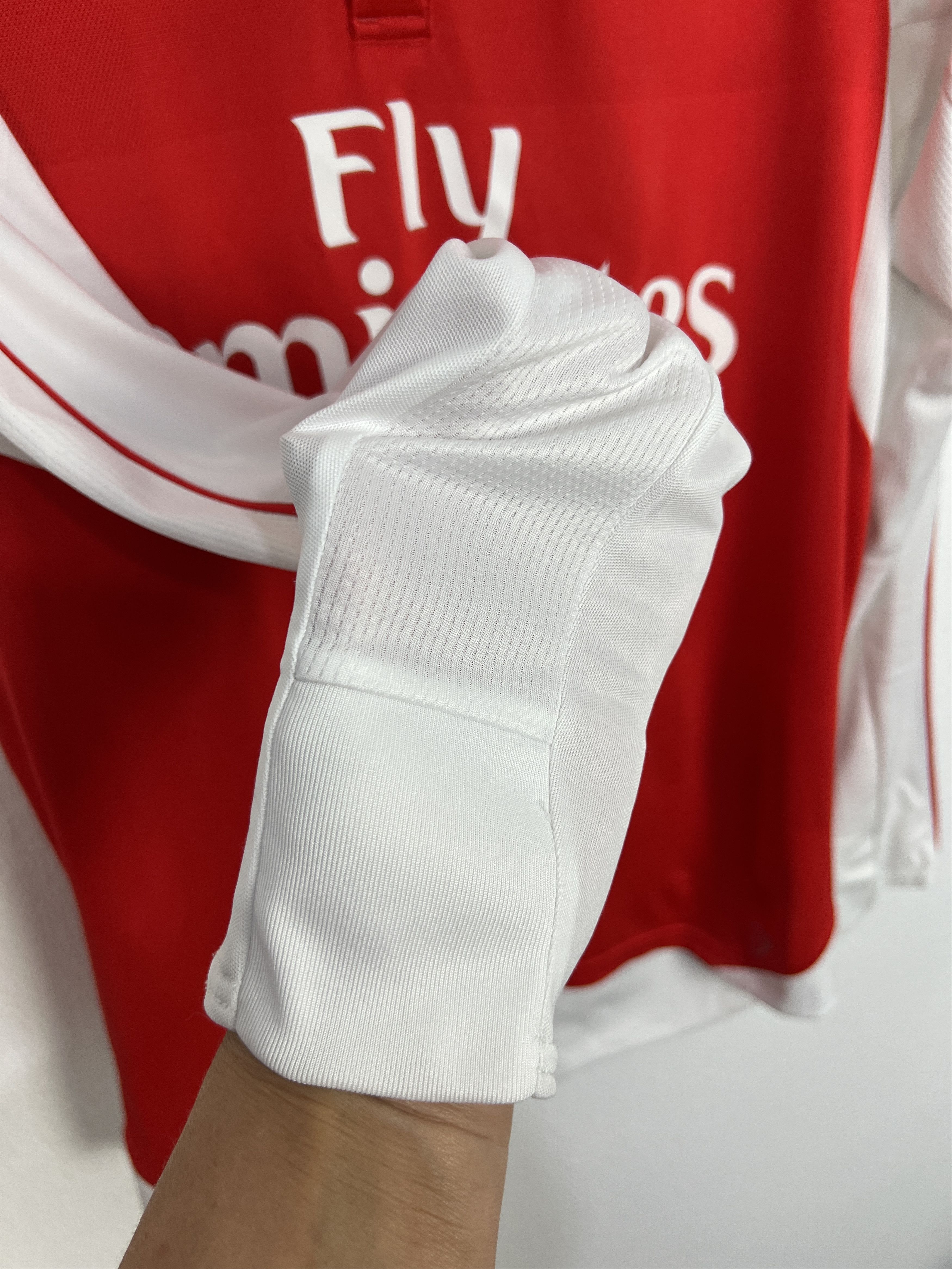 Puma Arsenal Home football shirt 2015 Soccer #17 Alexis Size US M / EU 48-50 / 2 - 9 Thumbnail
