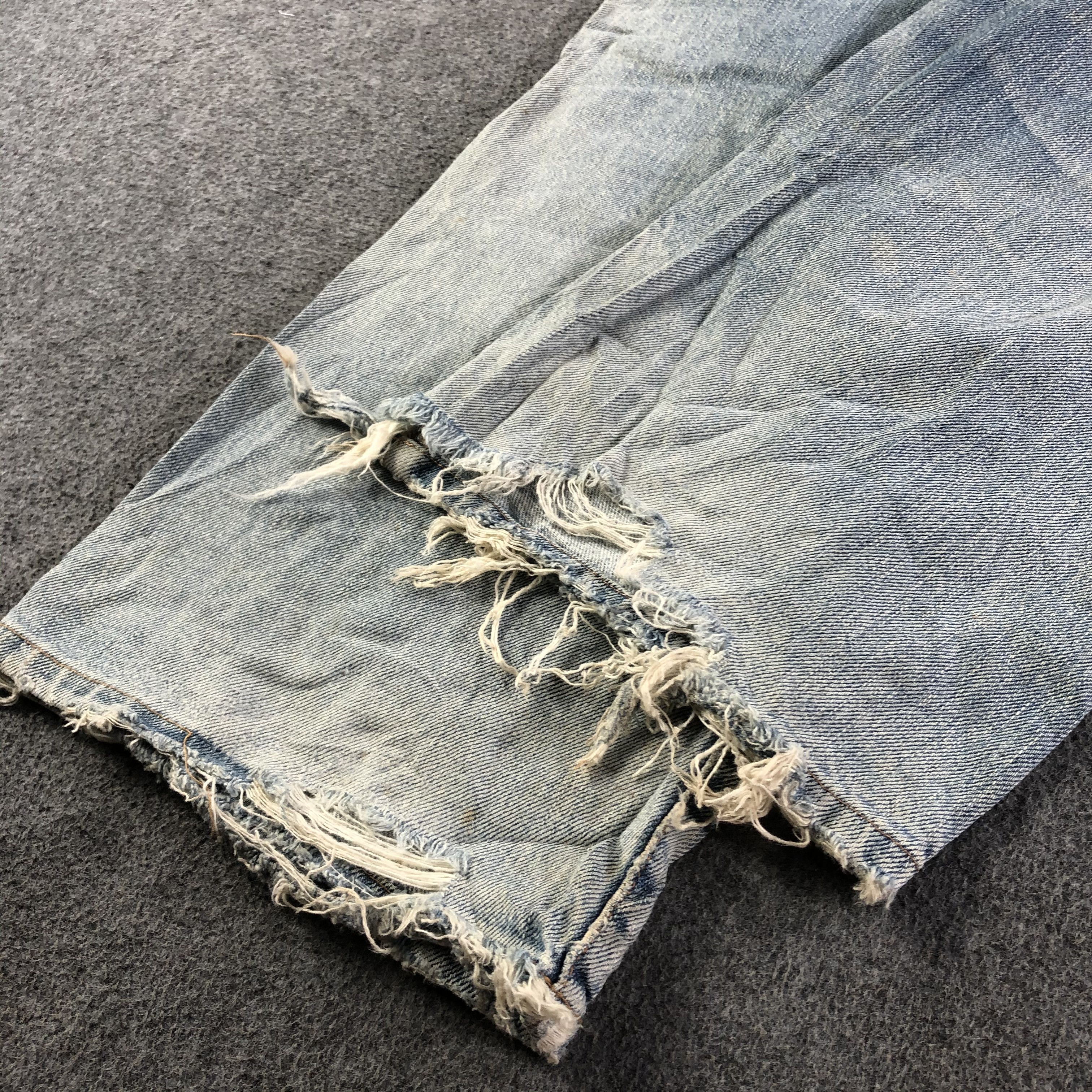 Pazzo Vintage Distress Light Wash Pazzo Jeans-J4018 Size US 33 - 6 Thumbnail