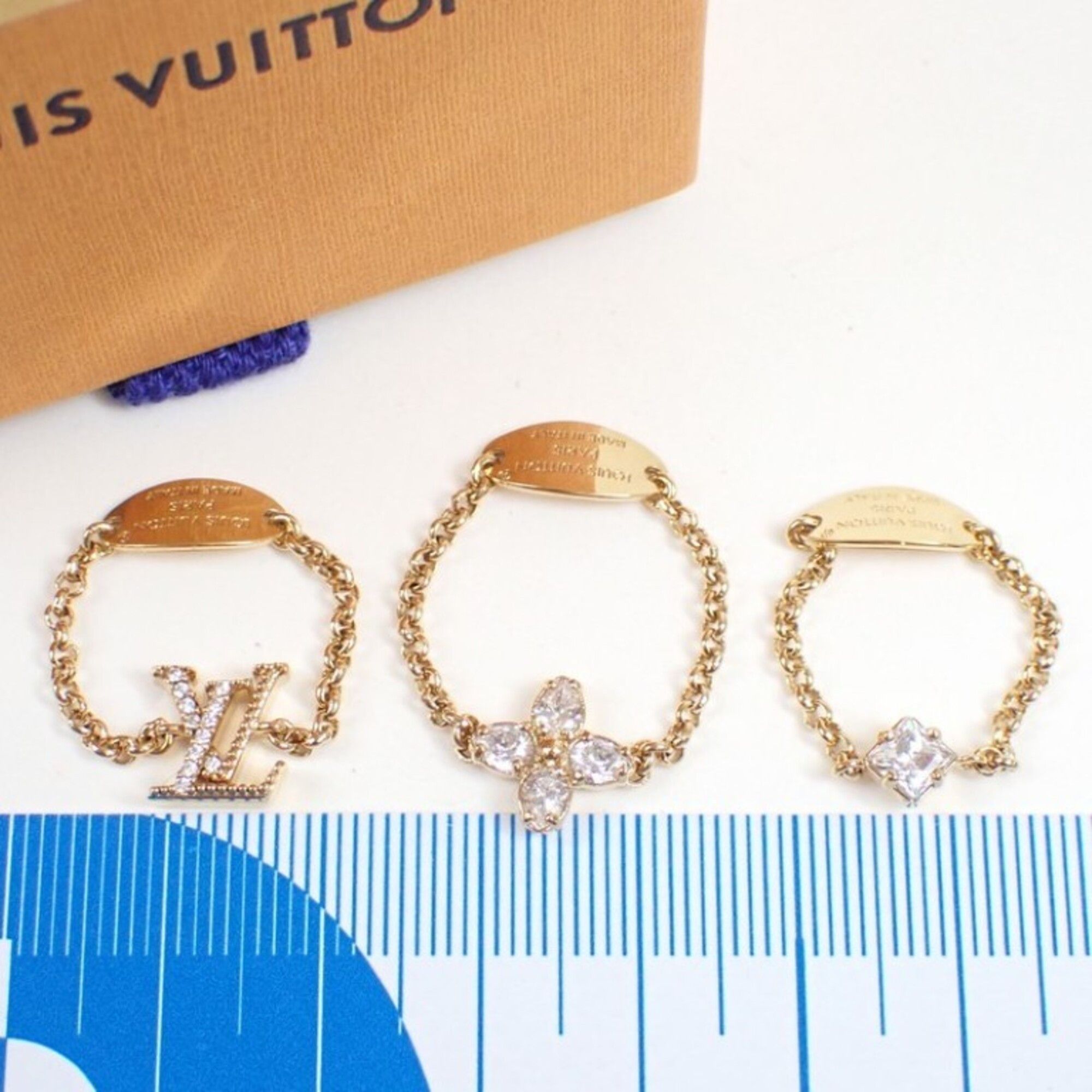 Louis Vuitton Louis Vuitton Ring Set, Lady's LV M1604L Gold Metal Women's Size ONE SIZE - 1 Thumbnail