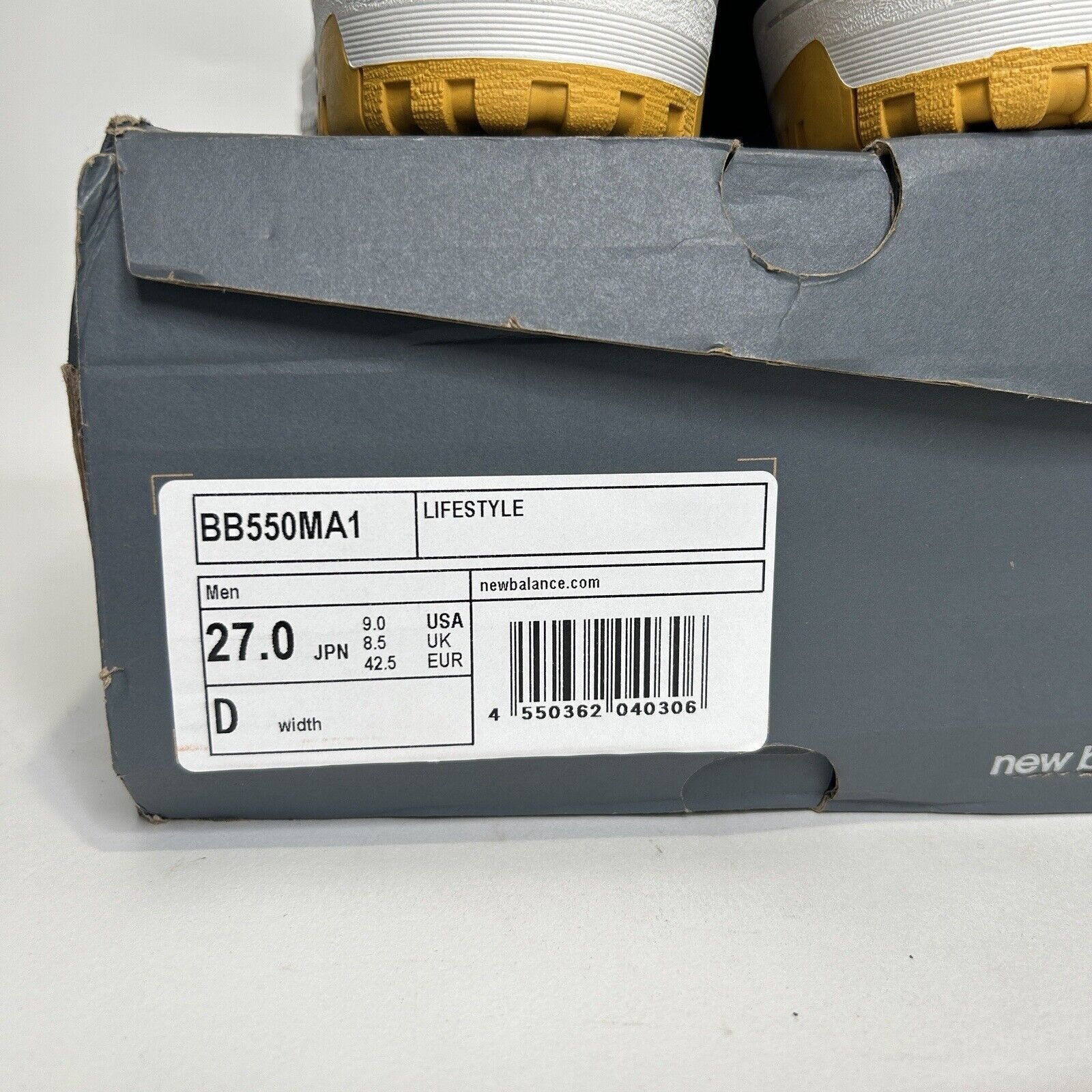 New Balance New Balance 550 “Michigan/Navy Yellow” 2024 Size US 9 / EU 42 - 5 Thumbnail