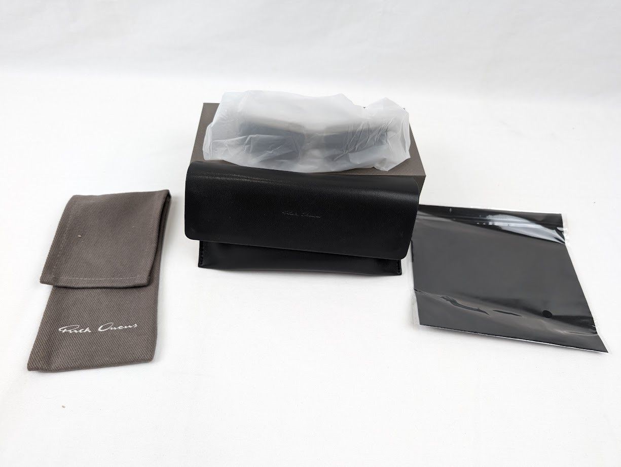 Rick Owens o1rshd1 / DUP / Size: OS / Sunglasses in Dust Grey Size ONE SIZE - 12 Thumbnail