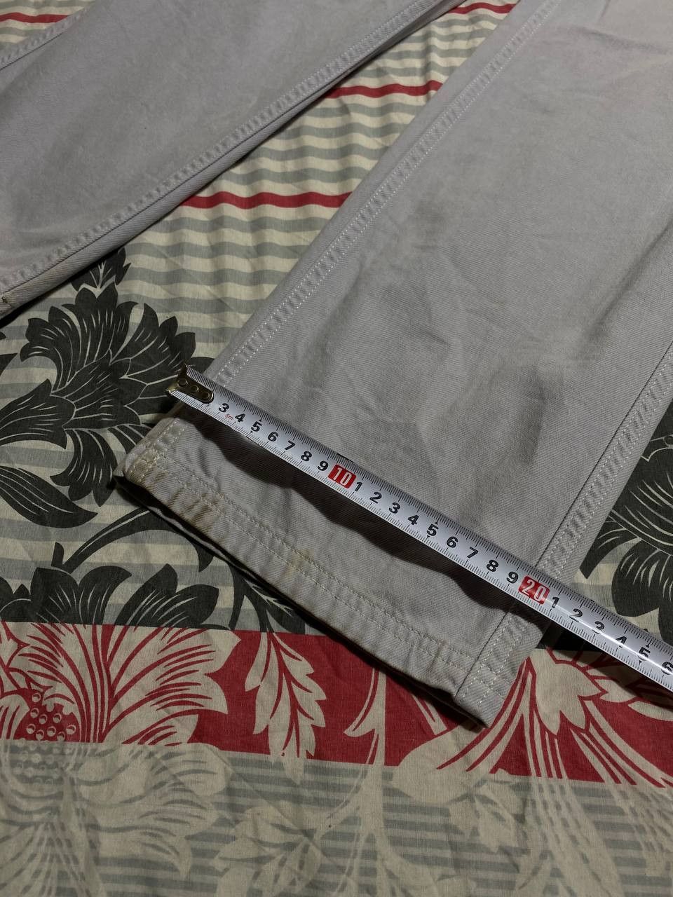 Japanese Brand Crazy Crash Dirty Baggy Faded Jean Japan Avant Garde Style Size US 32 / EU 48 - 13 Thumbnail