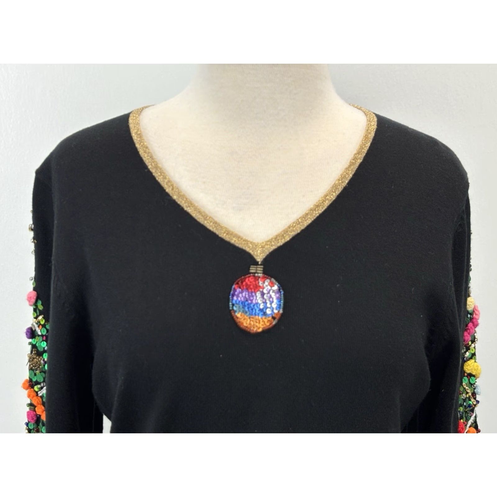 Simons VINTAGE Michael Simon Christmas Tree Sweater Women’s Medium Black Beaded Poms Pullover Size M / US 6-8 / IT 42-44 - 5 Thumbnail