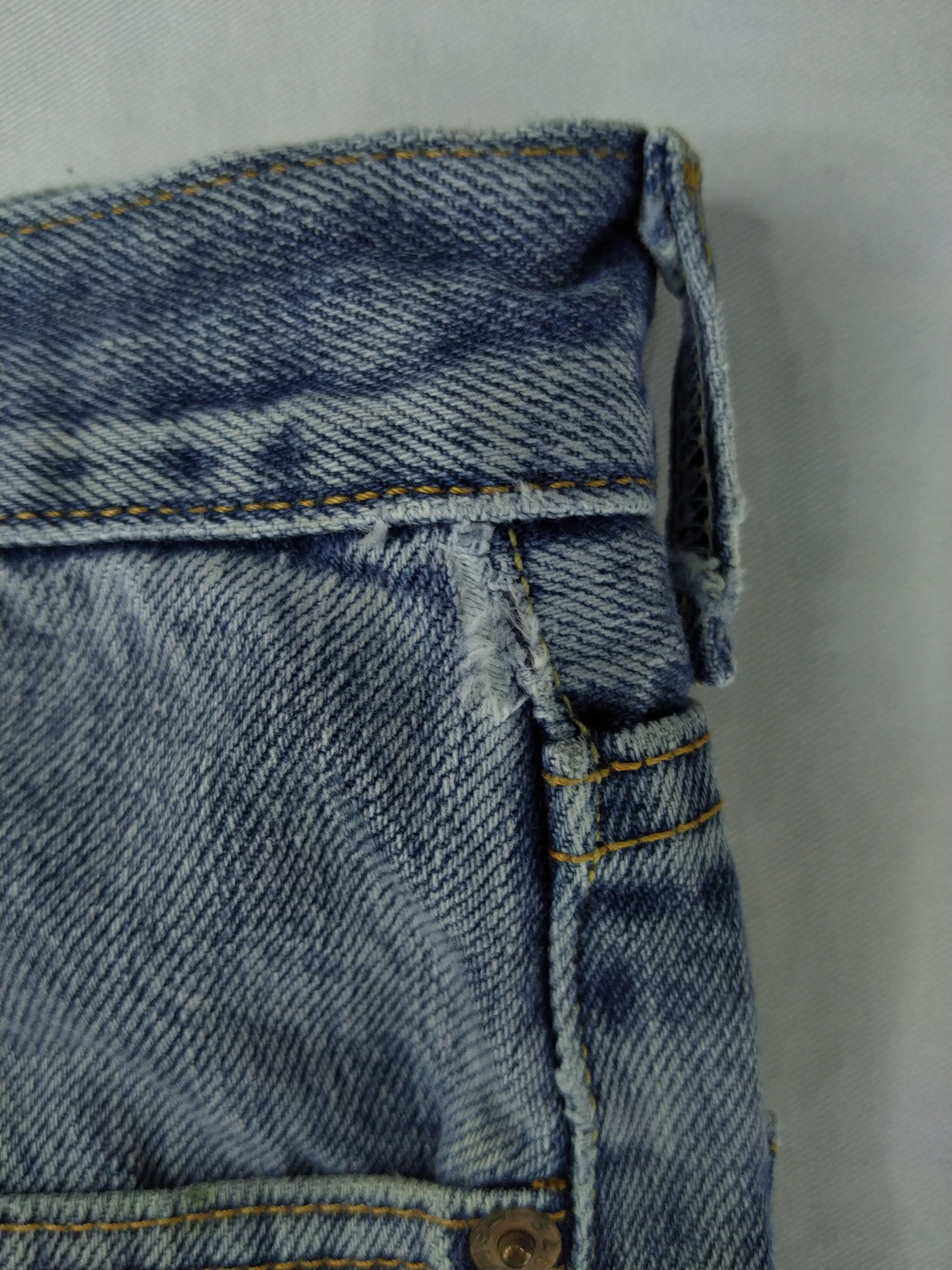 Levi's Faded Blue Vintage Levi's 505 Regular Fit Denim JN464 Size US 34 / EU 50 - 12 Thumbnail