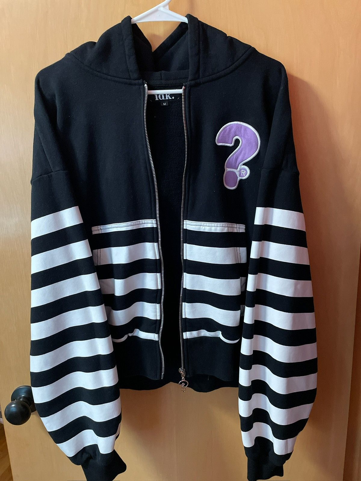 IDK black & white striped zip up from IDK NEW YORK Size US M / EU 48-50 / 2 - 1 Thumbnail