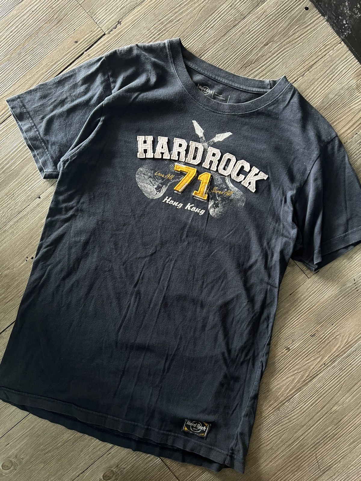 Hard Rock Cafe × Vintage Hard Rock 71 Hong Kong Size US M / EU 48-50 / 2 - 1 Thumbnail