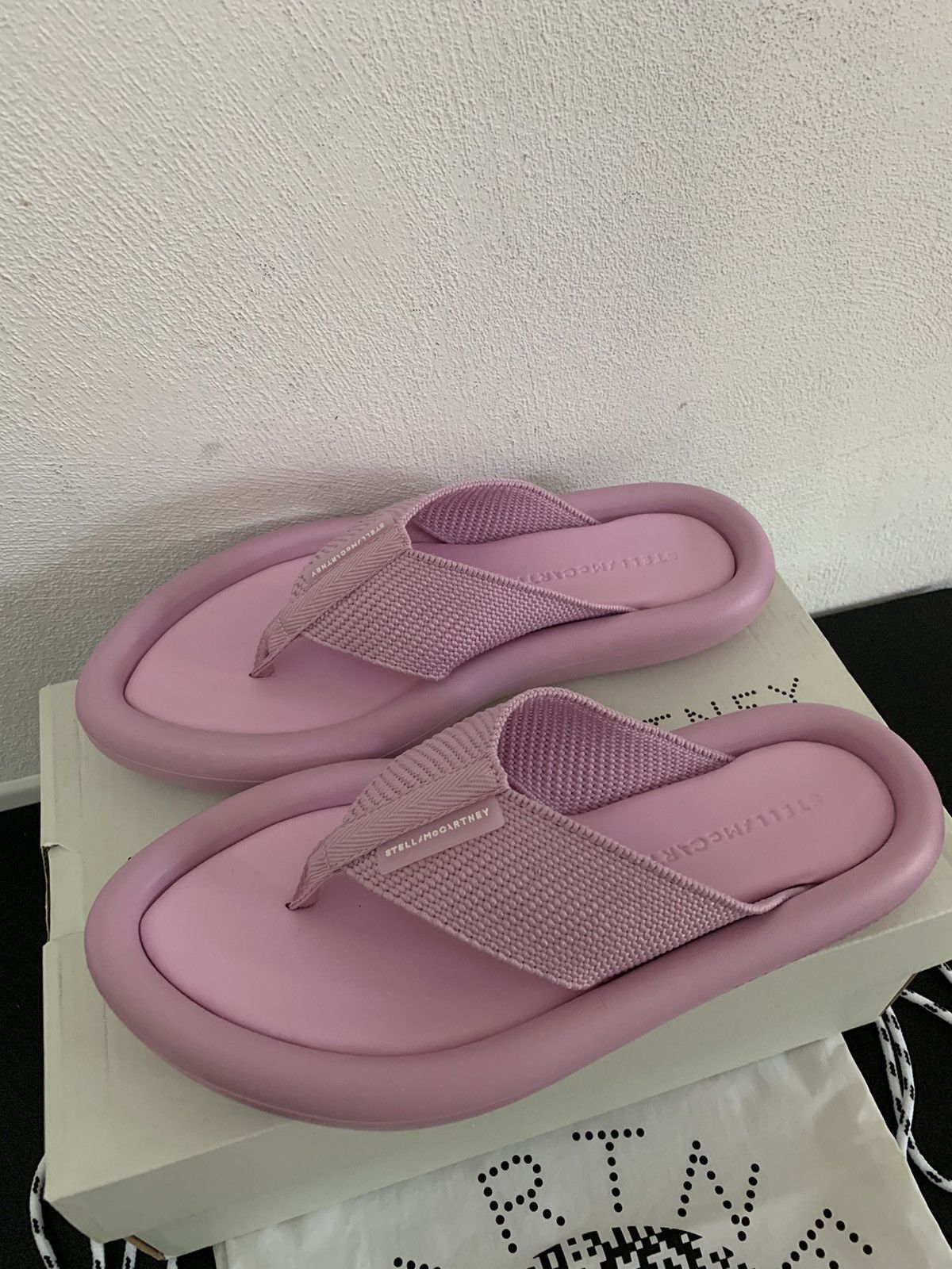 Stella McCartney Stella McCartney Air Slide Flip Flop Size US 9 / IT 39 - 4 Thumbnail